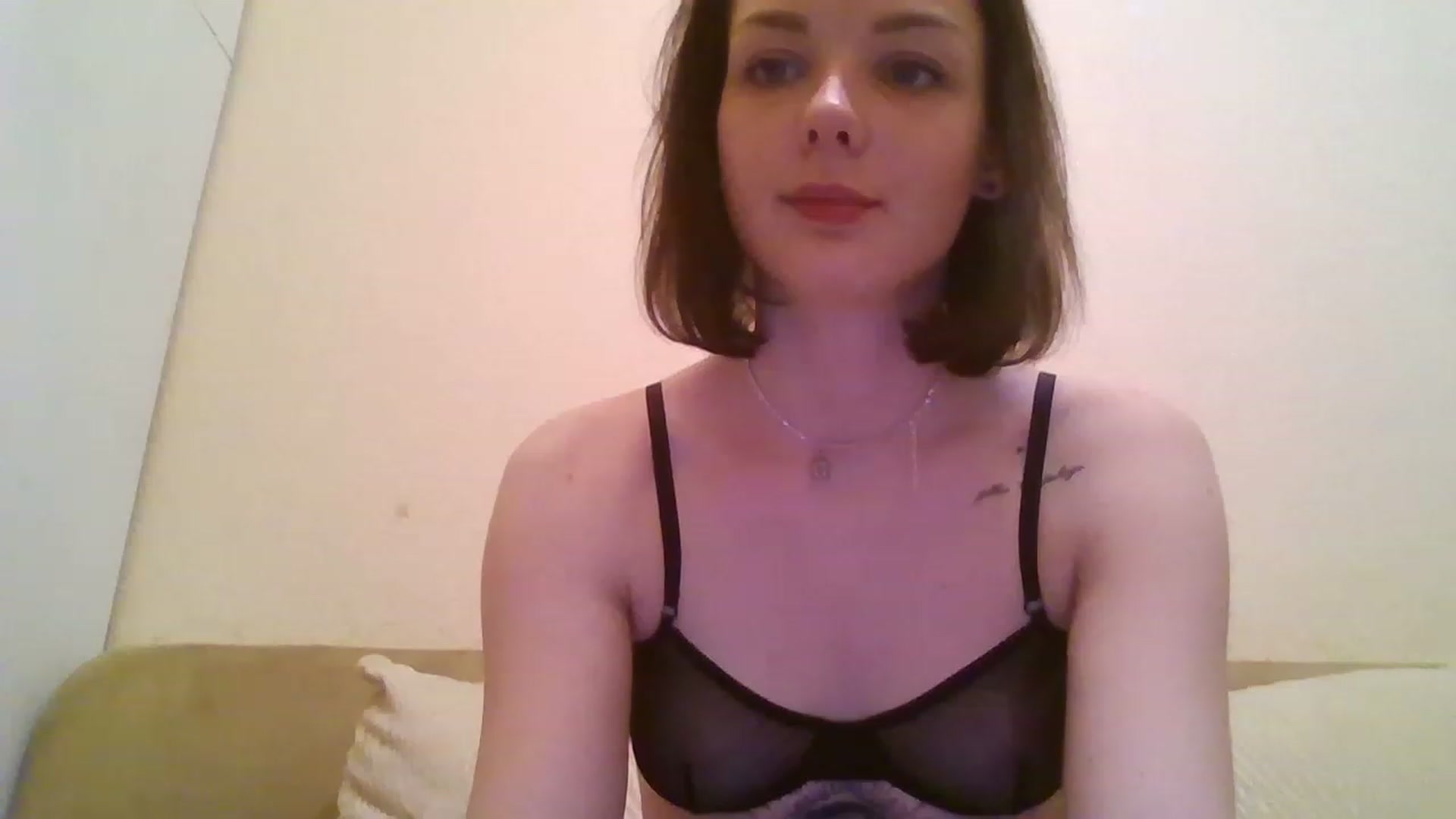 Gallery image thumbnail from RoxieSinner's myfreecams stream on, 01/03/2023, 15:27 image 18 of 20