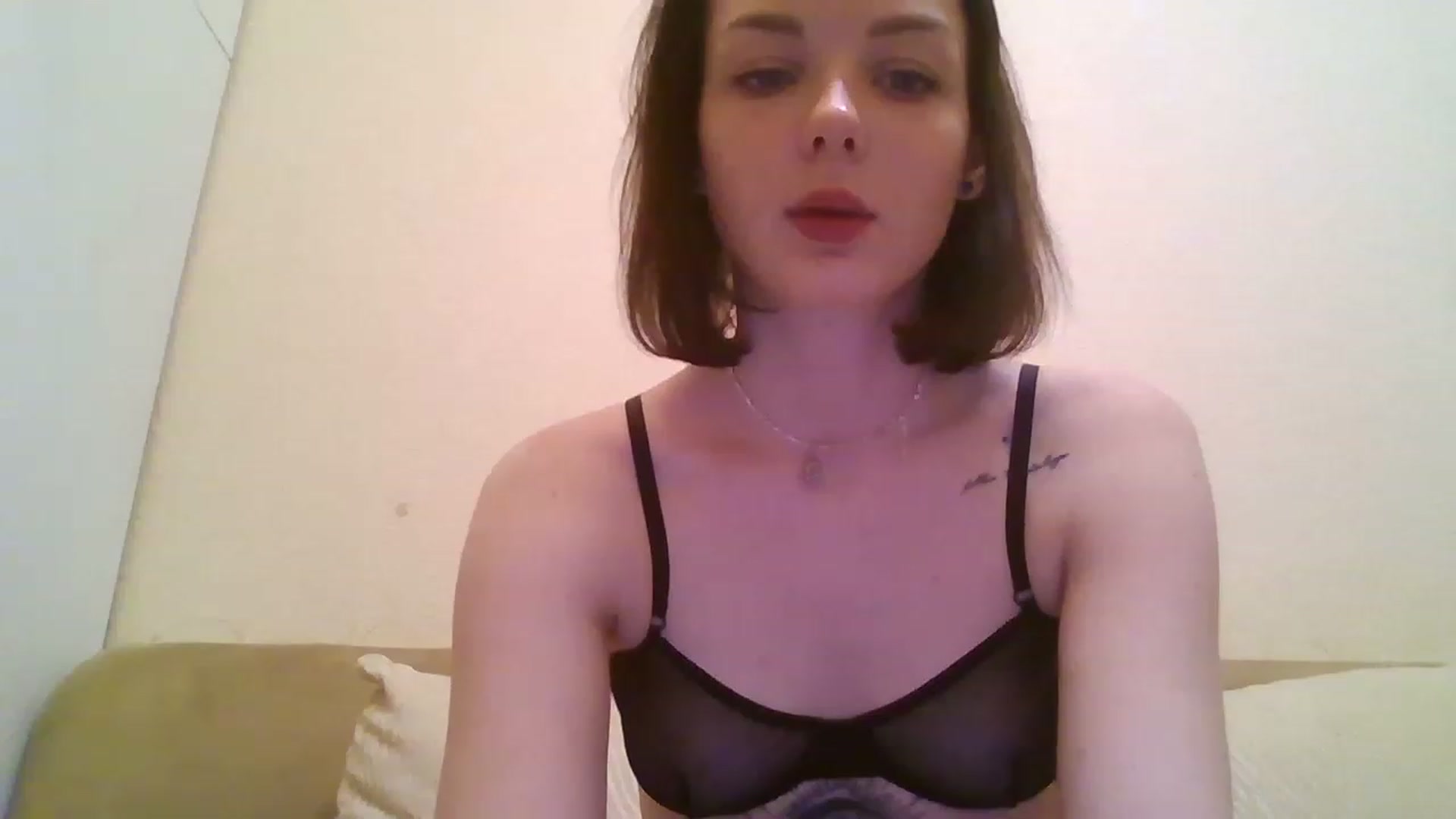 Gallery image thumbnail from RoxieSinner's myfreecams stream on, 01/03/2023, 15:27 image 12 of 20