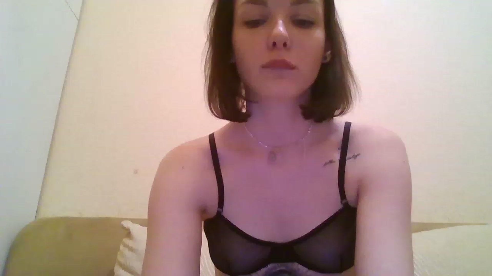 Gallery image thumbnail from RoxieSinner's myfreecams stream on, 01/03/2023, 15:27 image 13 of 20