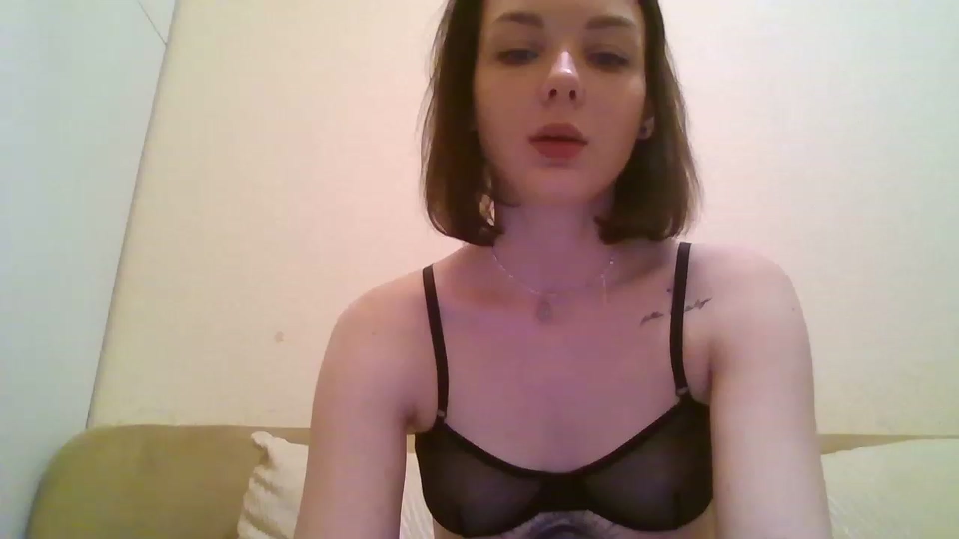 Gallery image thumbnail from RoxieSinner's myfreecams stream on, 01/03/2023, 15:27 image 10 of 20