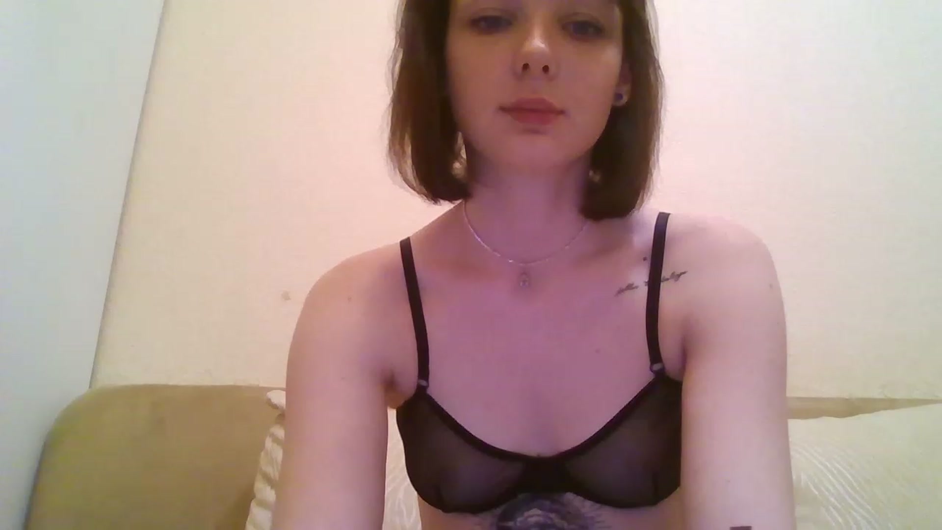 Gallery image thumbnail from RoxieSinner's myfreecams stream on, 01/03/2023, 16:39 image 17 of 20