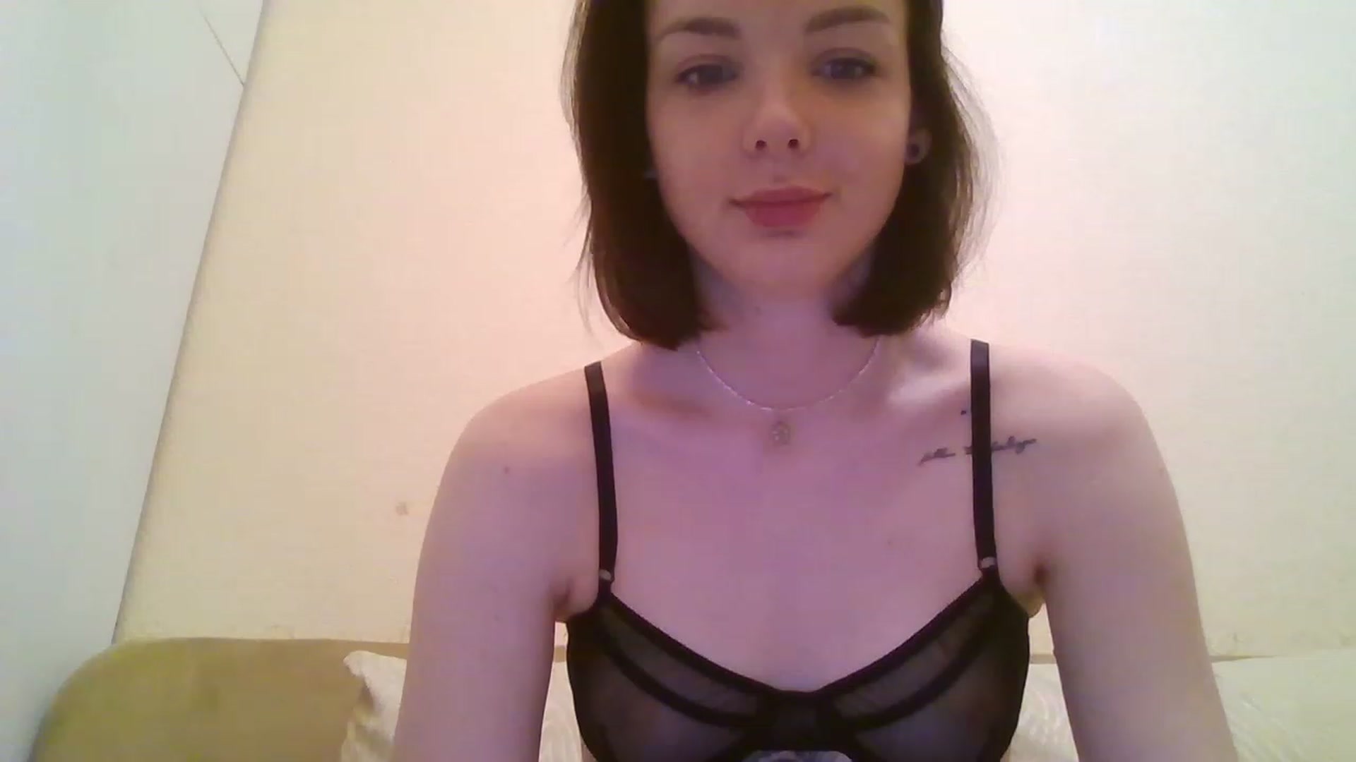 Gallery image thumbnail from RoxieSinner's myfreecams stream on, 01/04/2023, 11:27 image 7 of 20