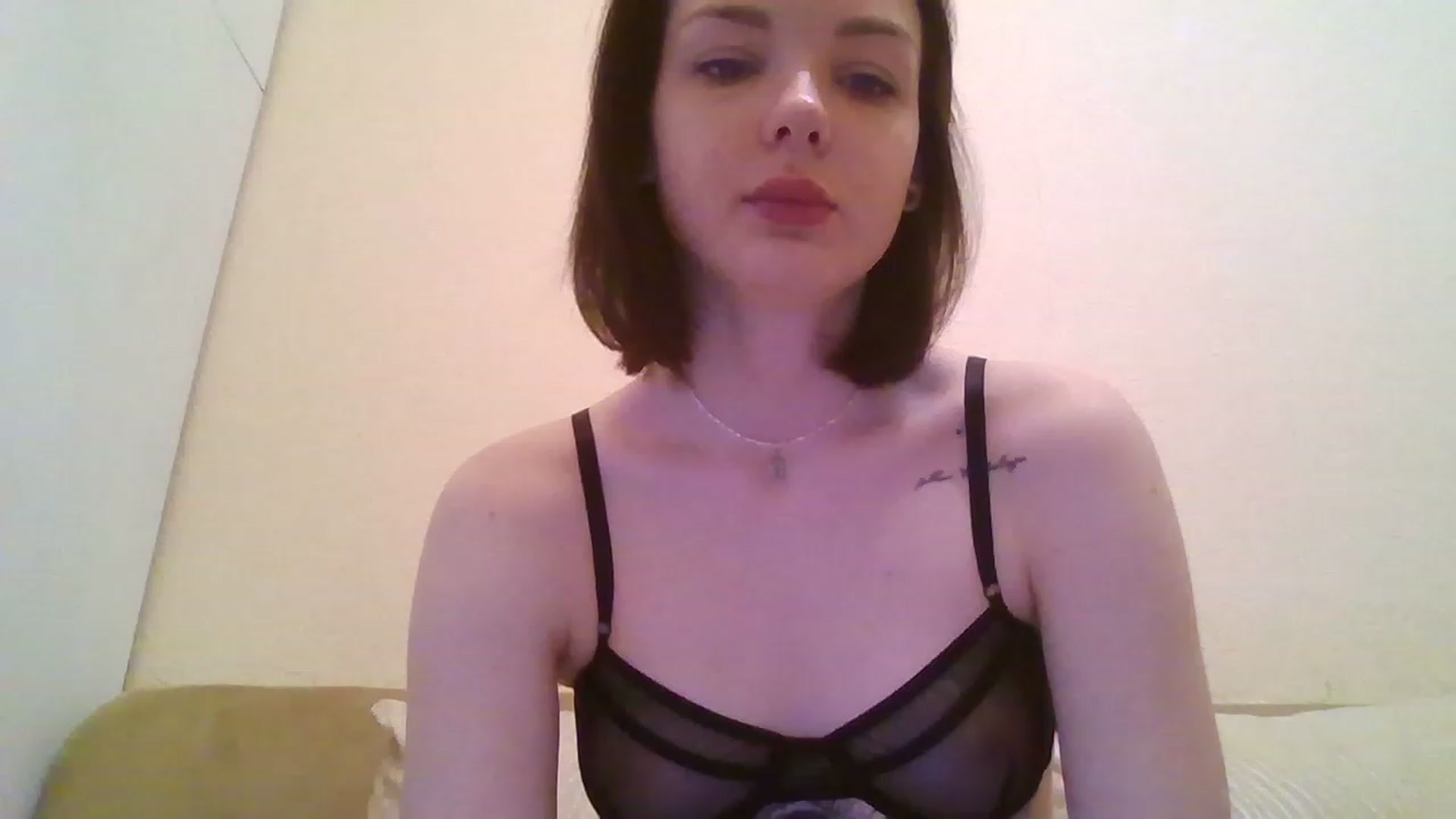 Gallery image thumbnail from RoxieSinner's myfreecams stream on, 01/04/2023, 11:27 image 1 of 20