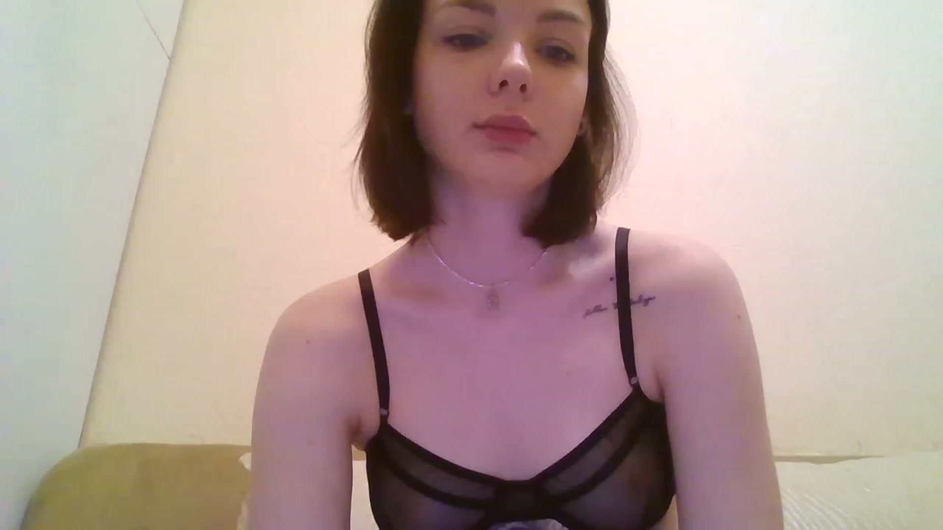 Gallery image thumbnail from RoxieSinner's myfreecams stream on, 01/04/2023, 11:27 image 6 of 20