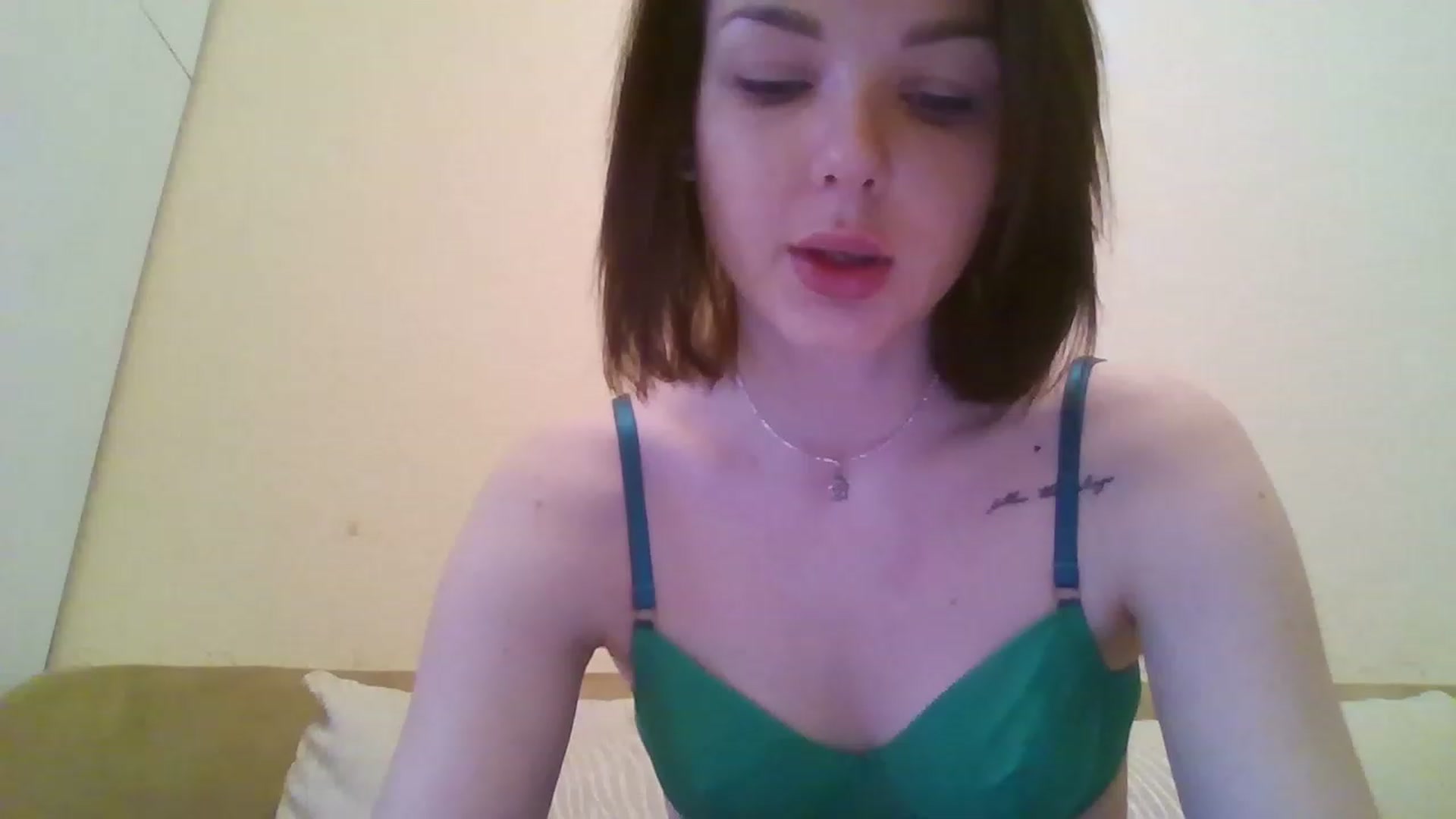 Gallery image thumbnail from RoxieSinner's myfreecams stream on, 01/07/2023, 11:49 image 15 of 20