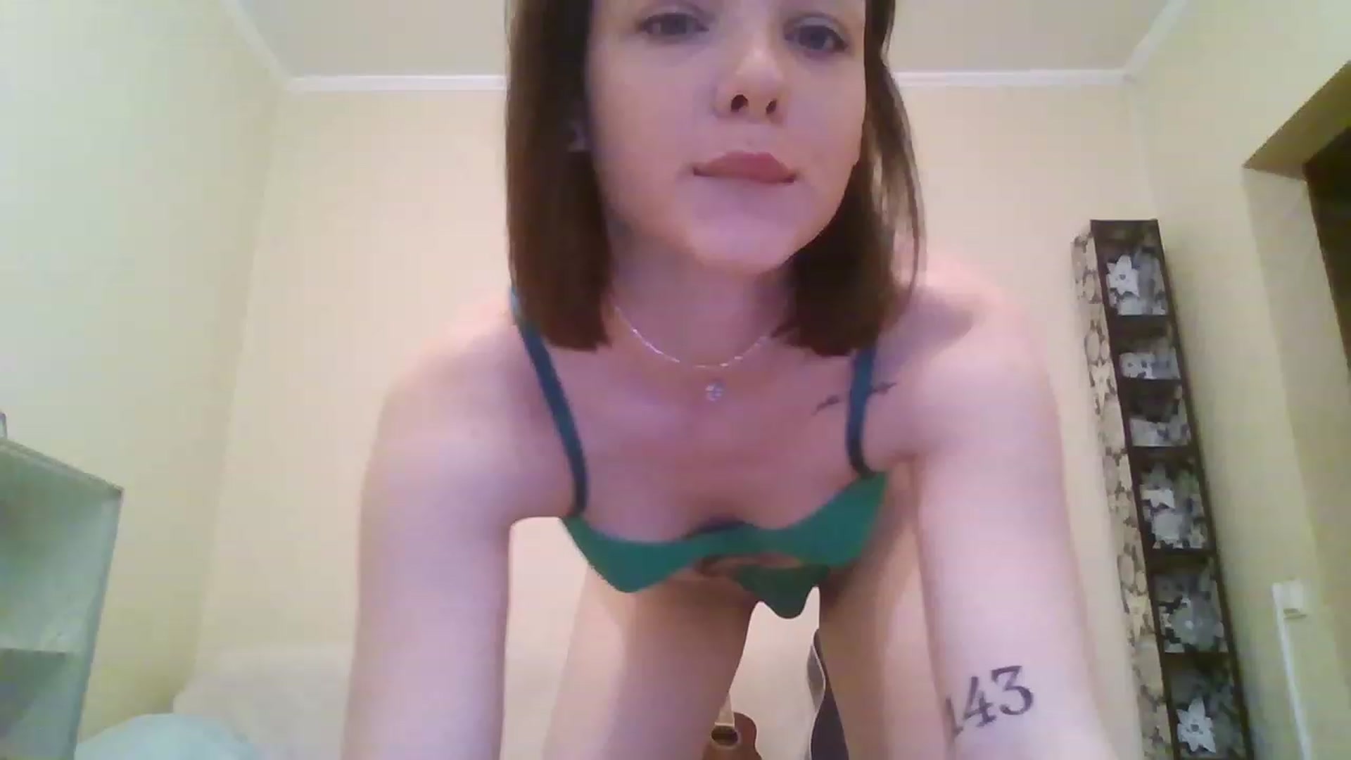 Gallery image thumbnail from RoxieSinner's myfreecams stream on, 01/07/2023, 12:19 image 1 of 20