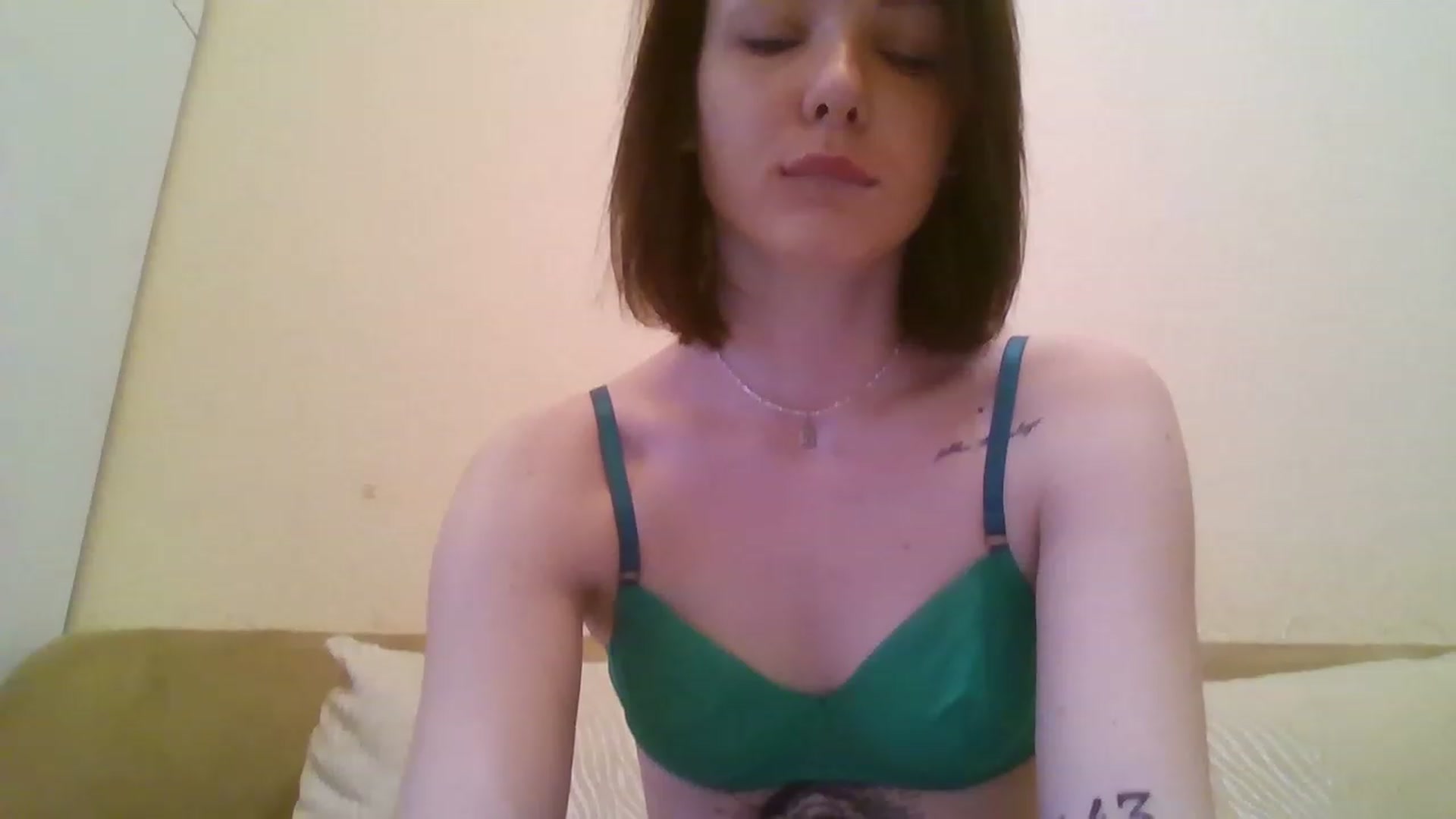 Gallery image thumbnail from RoxieSinner's myfreecams stream on, 01/07/2023, 12:19 image 18 of 20