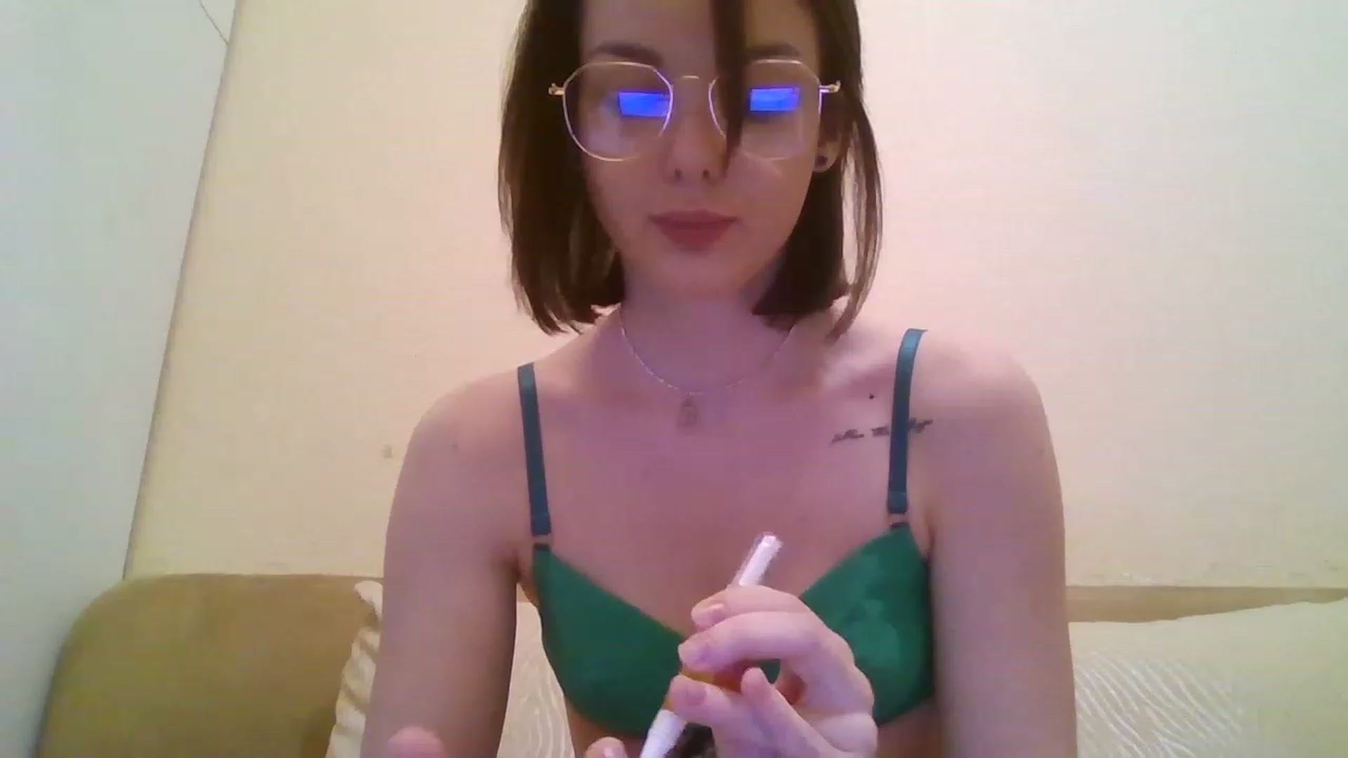 Gallery image thumbnail from RoxieSinner's myfreecams stream on, 01/07/2023, 13:48 image 12 of 20