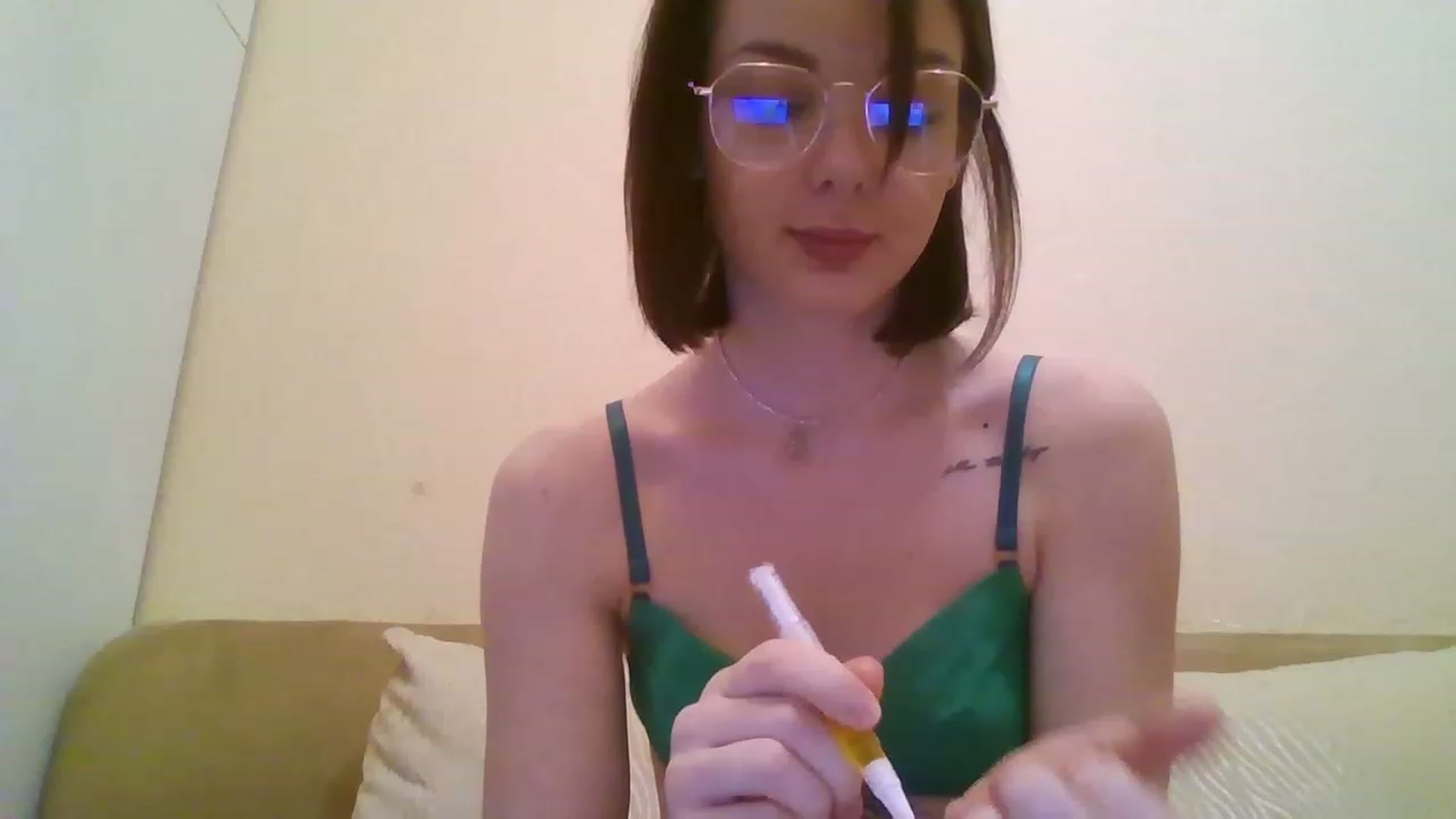 Gallery image thumbnail from RoxieSinner's myfreecams stream on, 01/07/2023, 13:48 image 11 of 20