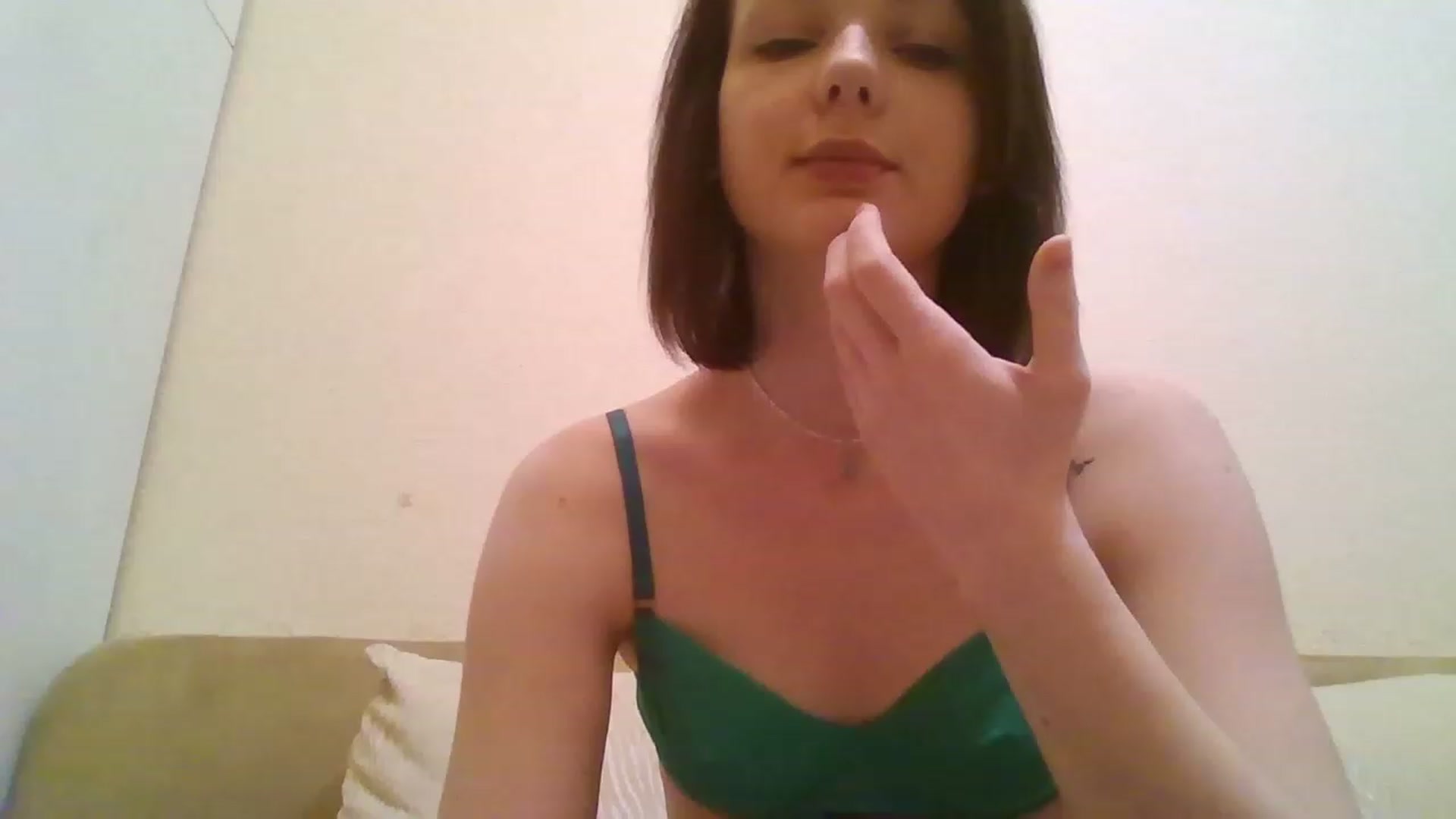 Gallery image thumbnail from RoxieSinner's myfreecams stream on, 01/07/2023, 16:32 image 13 of 20