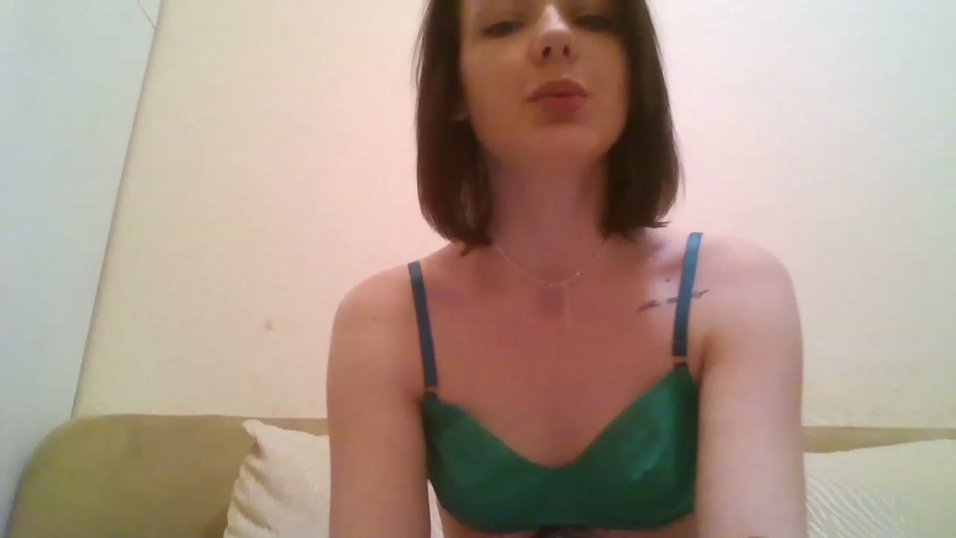 Gallery image thumbnail from RoxieSinner's myfreecams stream on, 01/07/2023, 16:32 image 1 of 20