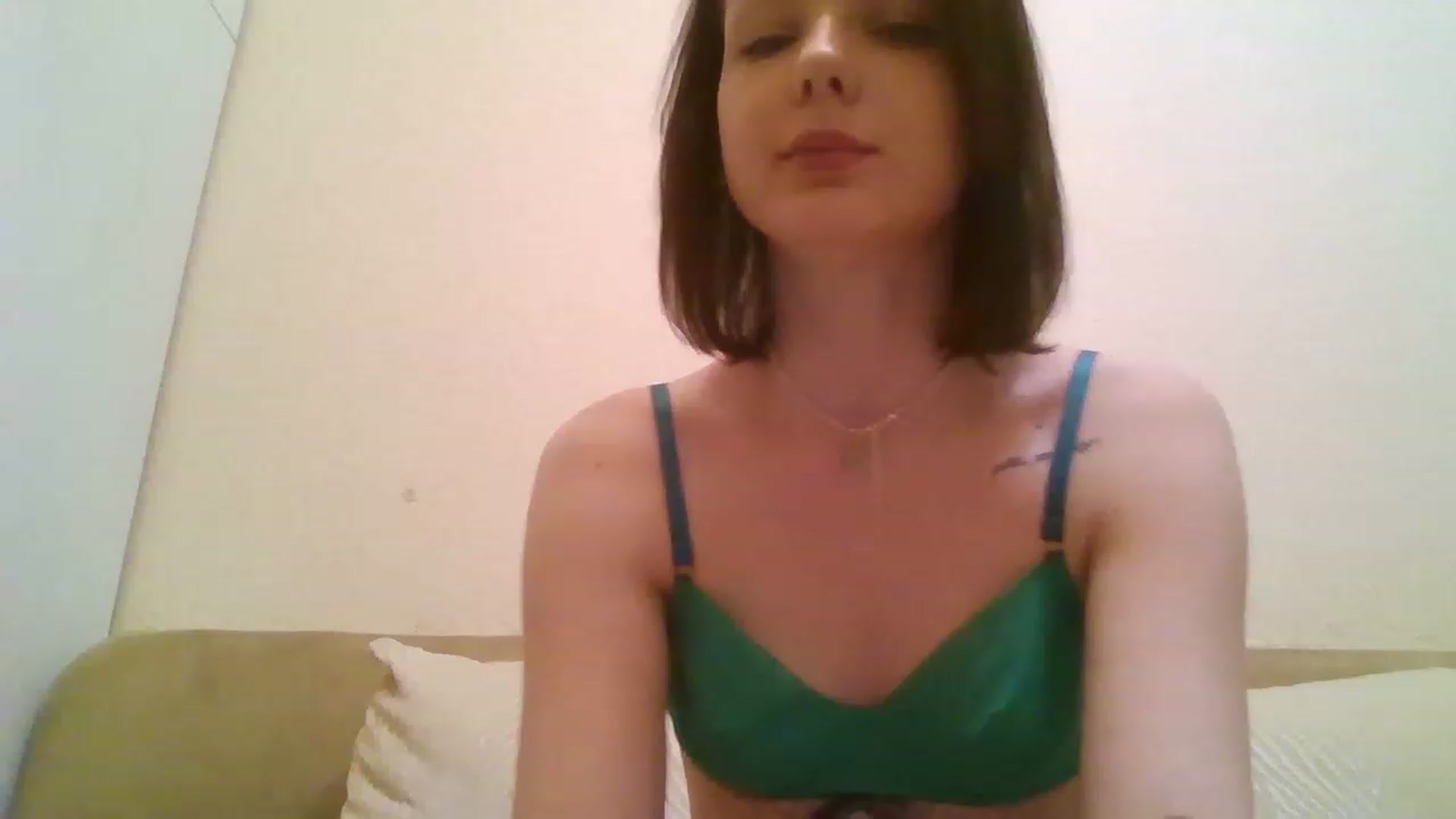 Gallery image thumbnail from RoxieSinner's myfreecams stream on, 01/07/2023, 16:32 image 2 of 20
