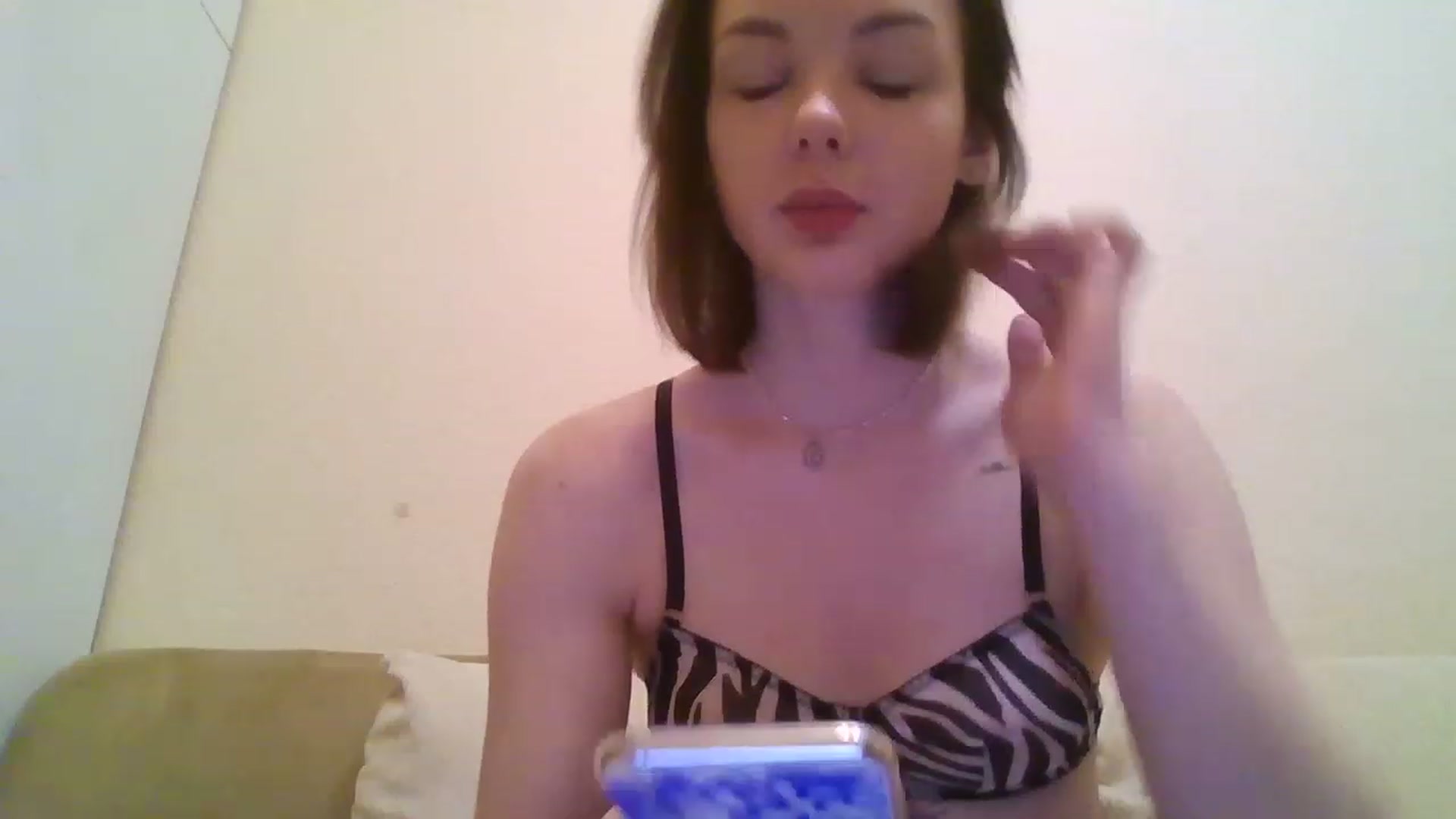 Gallery image thumbnail from RoxieSinner's myfreecams stream on, 01/12/2023, 10:42 image 16 of 20