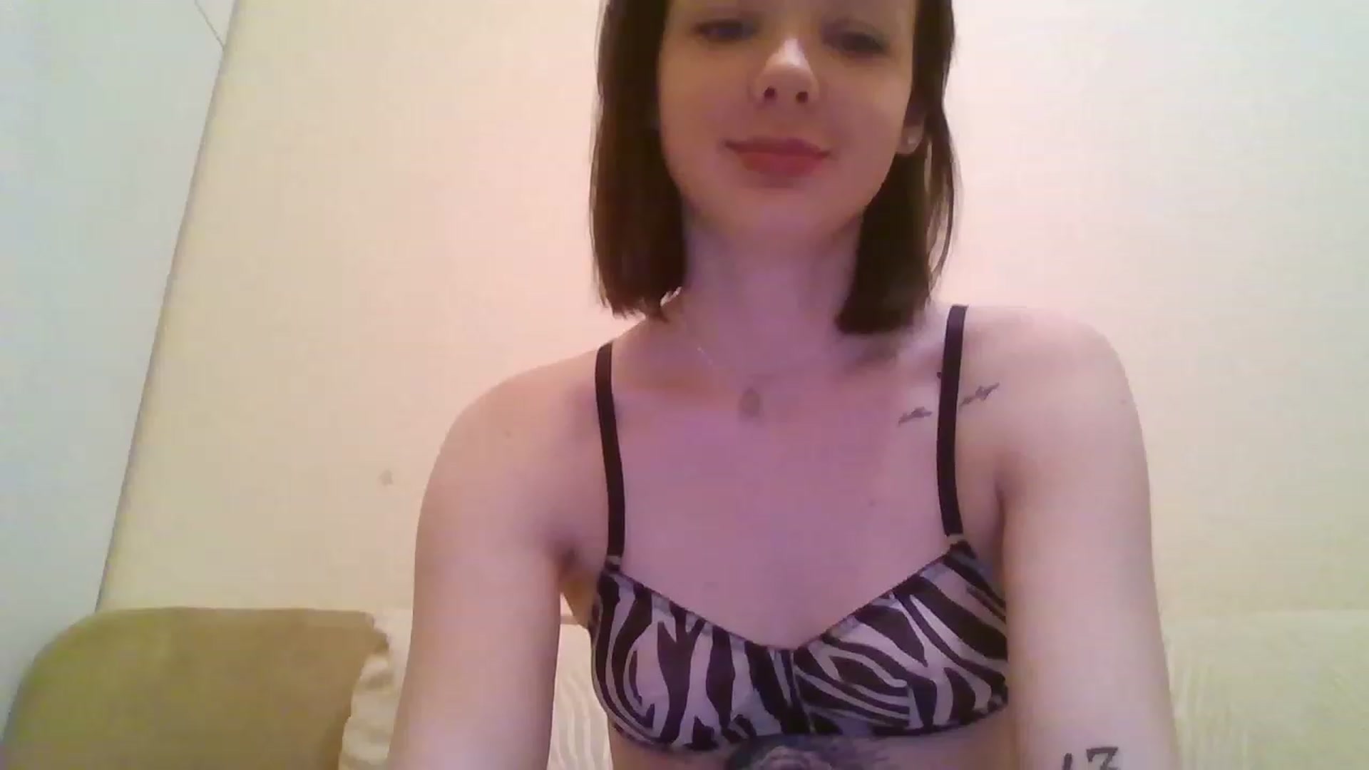 Gallery image thumbnail from RoxieSinner's myfreecams stream on, 01/12/2023, 10:42 image 5 of 20