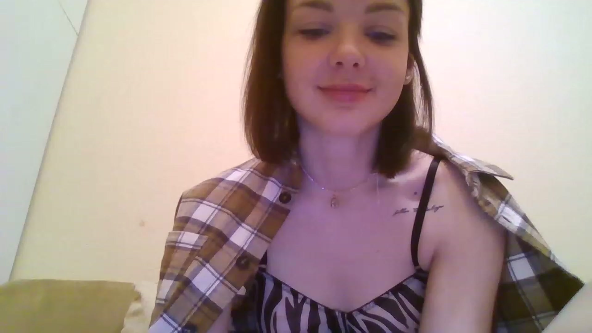 Gallery image thumbnail from RoxieSinner's myfreecams stream on, 01/12/2023, 11:51 image 5 of 20