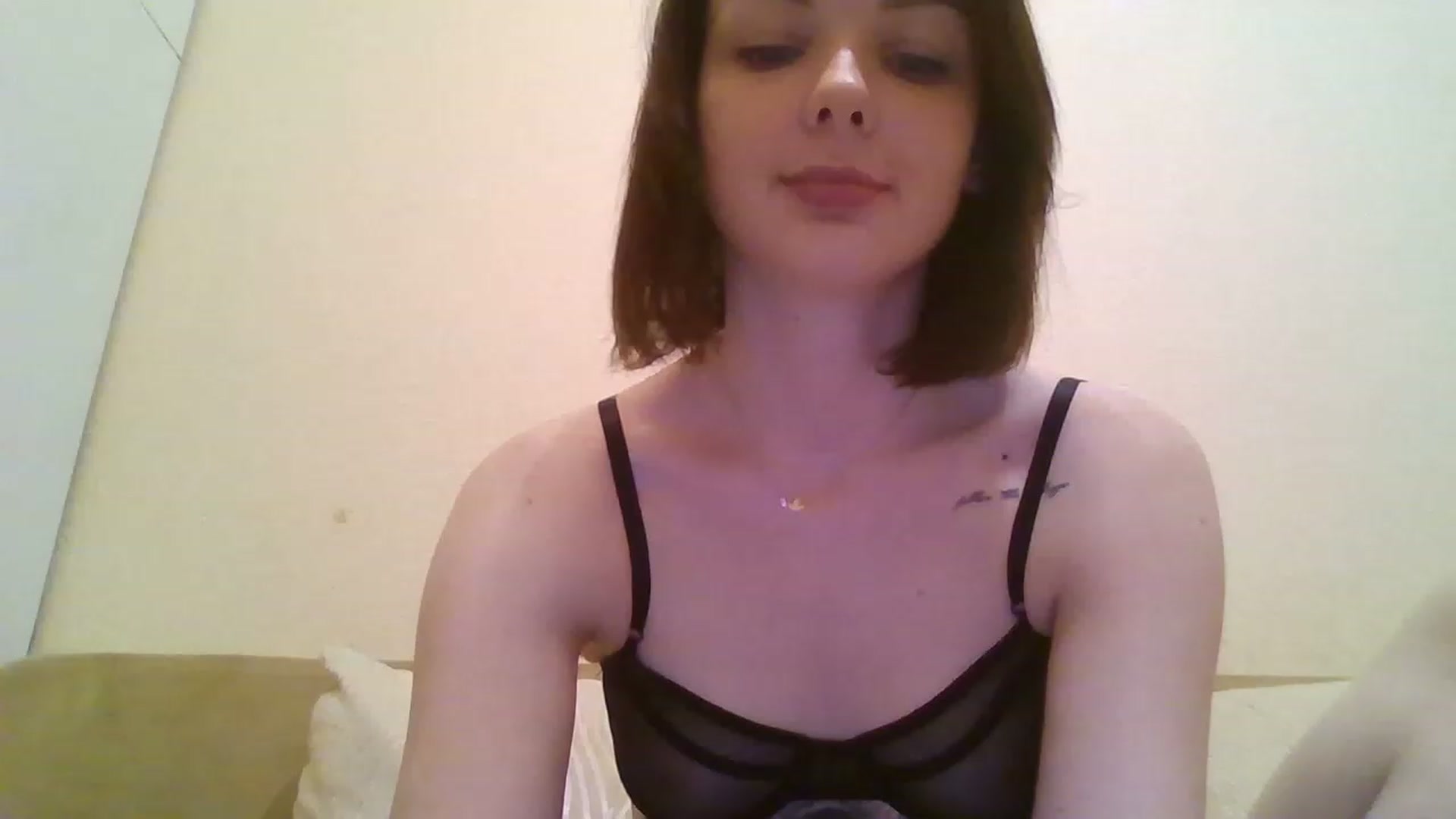 Gallery image thumbnail from RoxieSinner's myfreecams stream on, 01/17/2023, 14:10 image 11 of 20