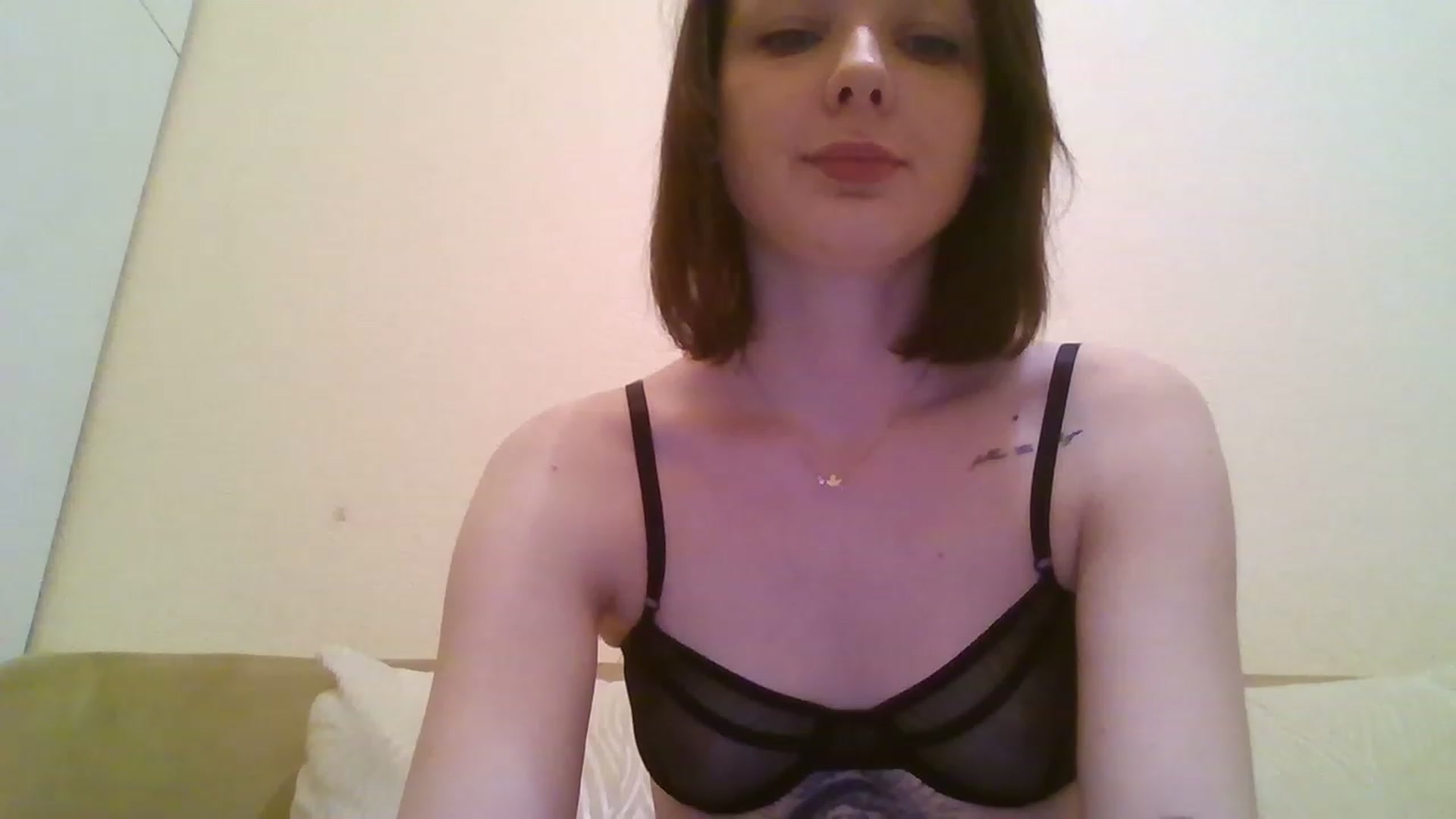 Gallery image thumbnail from RoxieSinner's myfreecams stream on, 01/17/2023, 14:10 image 18 of 20