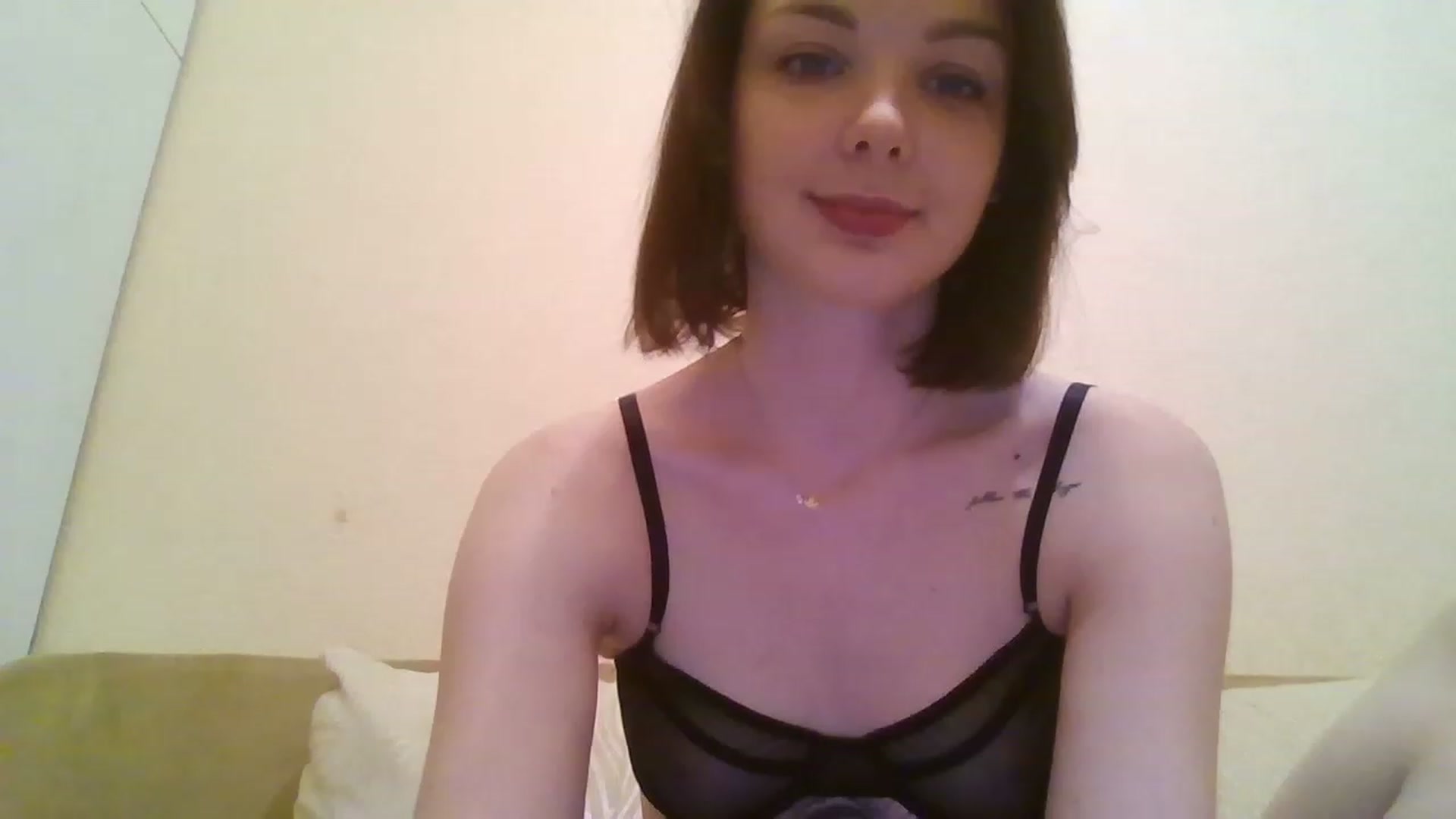 Gallery image thumbnail from RoxieSinner's myfreecams stream on, 01/17/2023, 14:10 image 10 of 20