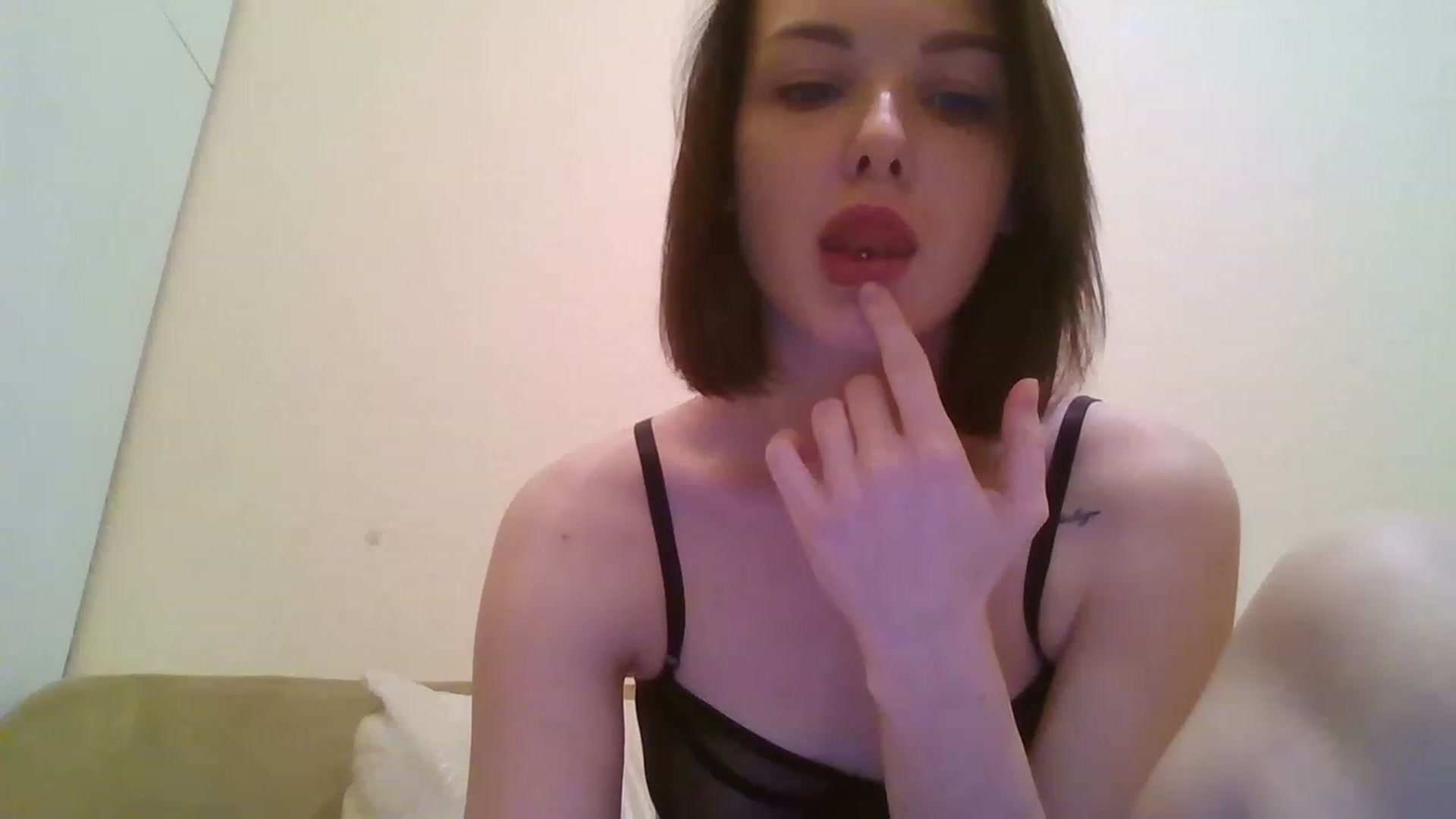 Gallery image thumbnail from RoxieSinner's myfreecams stream on, 01/17/2023, 15:26 image 13 of 20