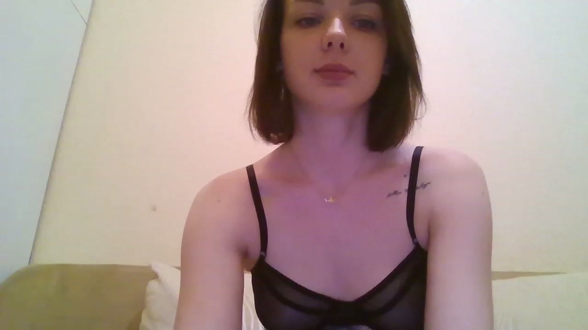 Gallery image thumbnail from RoxieSinner's myfreecams stream on, 01/17/2023, 15:26 image 1 of 20