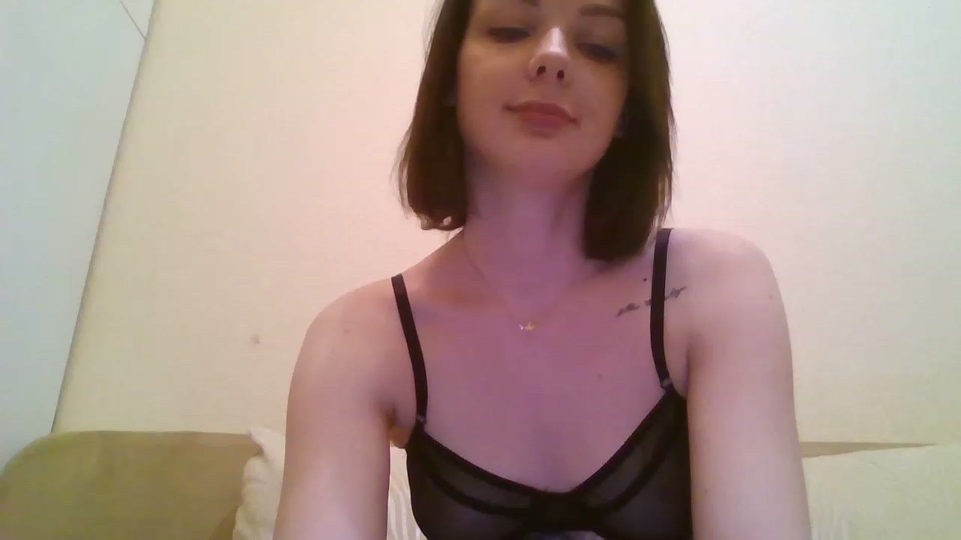 Gallery image thumbnail from RoxieSinner's myfreecams stream on, 01/17/2023, 15:26 image 5 of 20