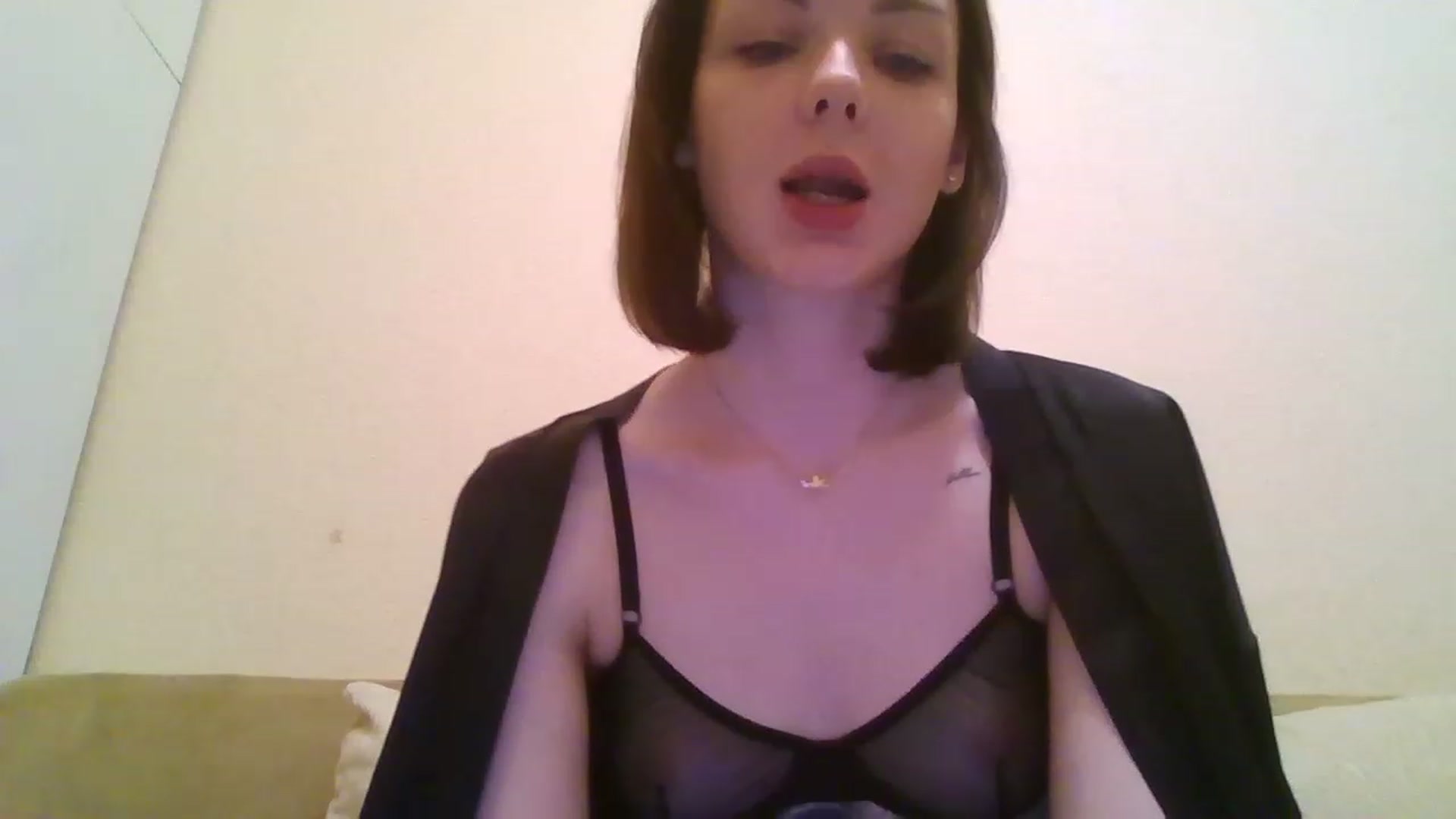 Gallery image thumbnail from RoxieSinner's myfreecams stream on, 01/18/2023, 14:59 image 12 of 20