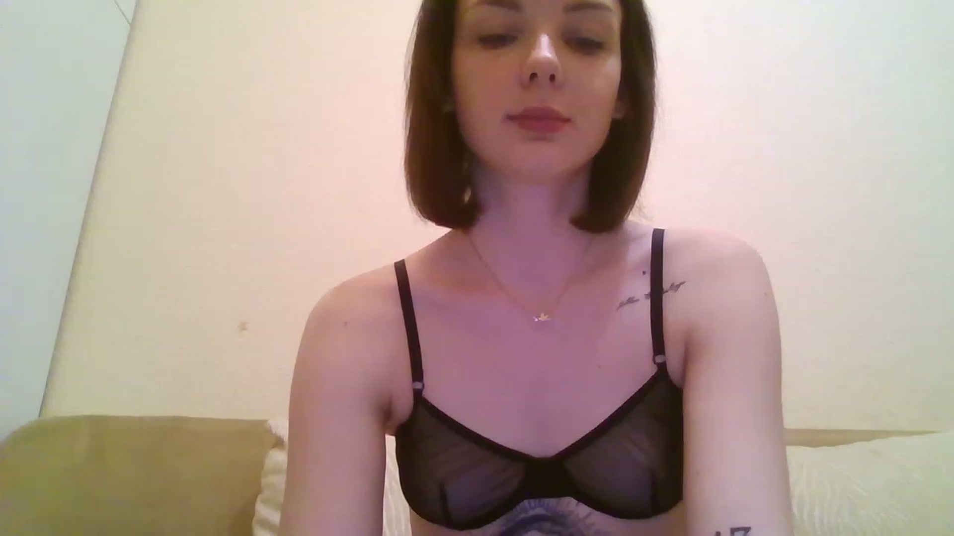 Gallery image thumbnail from RoxieSinner's myfreecams stream on, 01/18/2023, 17:56 image 4 of 20
