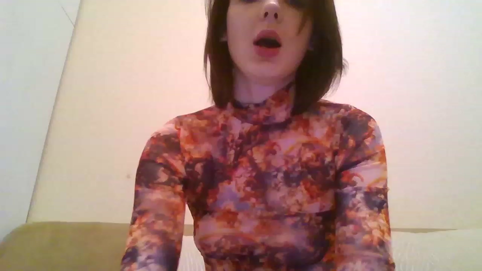 Gallery image thumbnail from RoxieSinner's myfreecams stream on, 01/19/2023, 11:16 image 16 of 20
