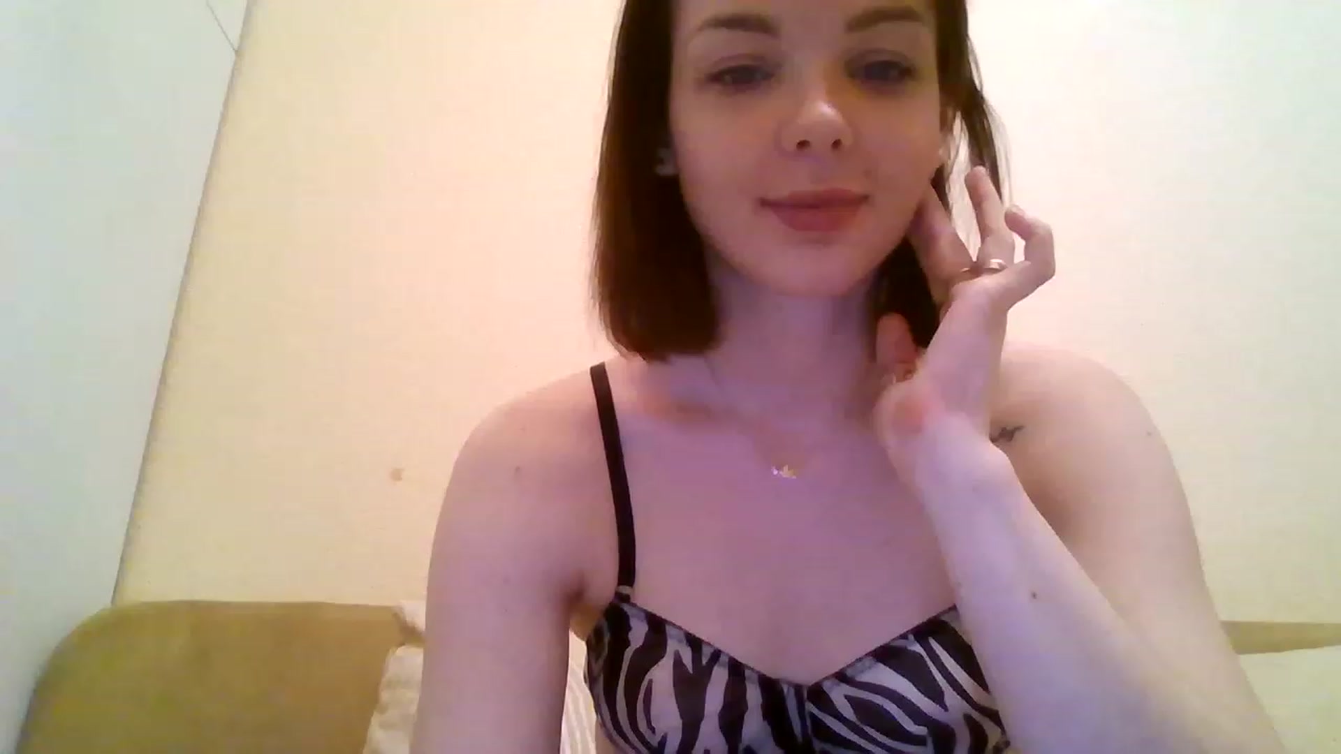 Gallery image thumbnail from RoxieSinner's myfreecams stream on, 01/21/2023, 12:29 image 1 of 20