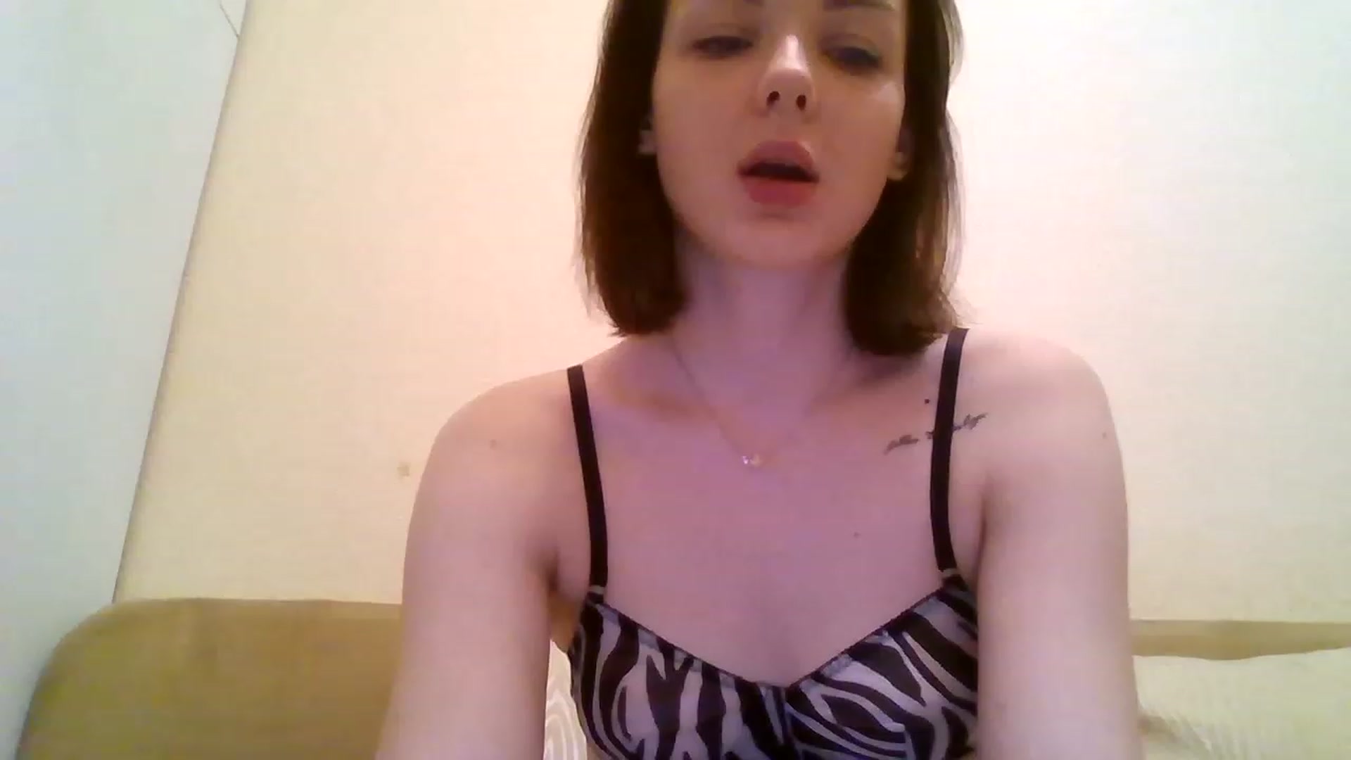 Gallery image thumbnail from RoxieSinner's myfreecams stream on, 01/21/2023, 12:29 image 15 of 20