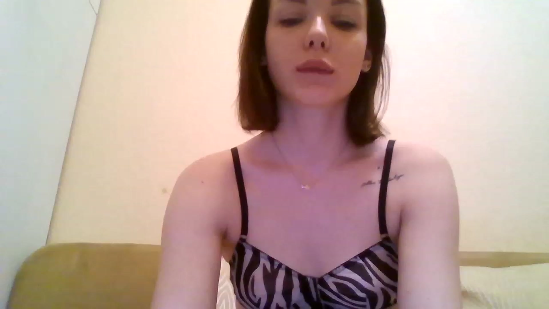 Gallery image thumbnail from RoxieSinner's myfreecams stream on, 01/21/2023, 12:29 image 7 of 20
