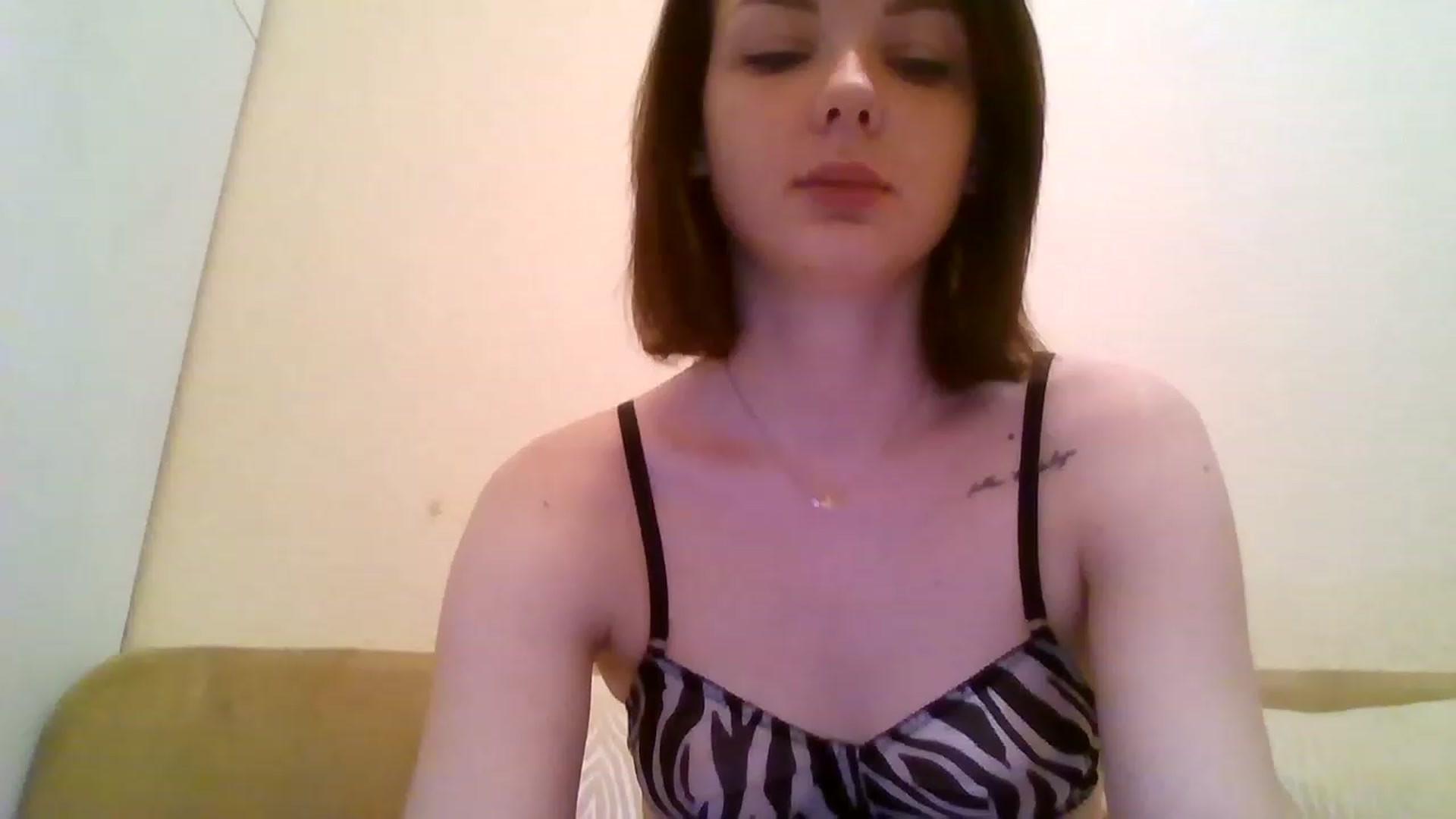 Gallery image thumbnail from RoxieSinner's myfreecams stream on, 01/21/2023, 12:29 image 8 of 20