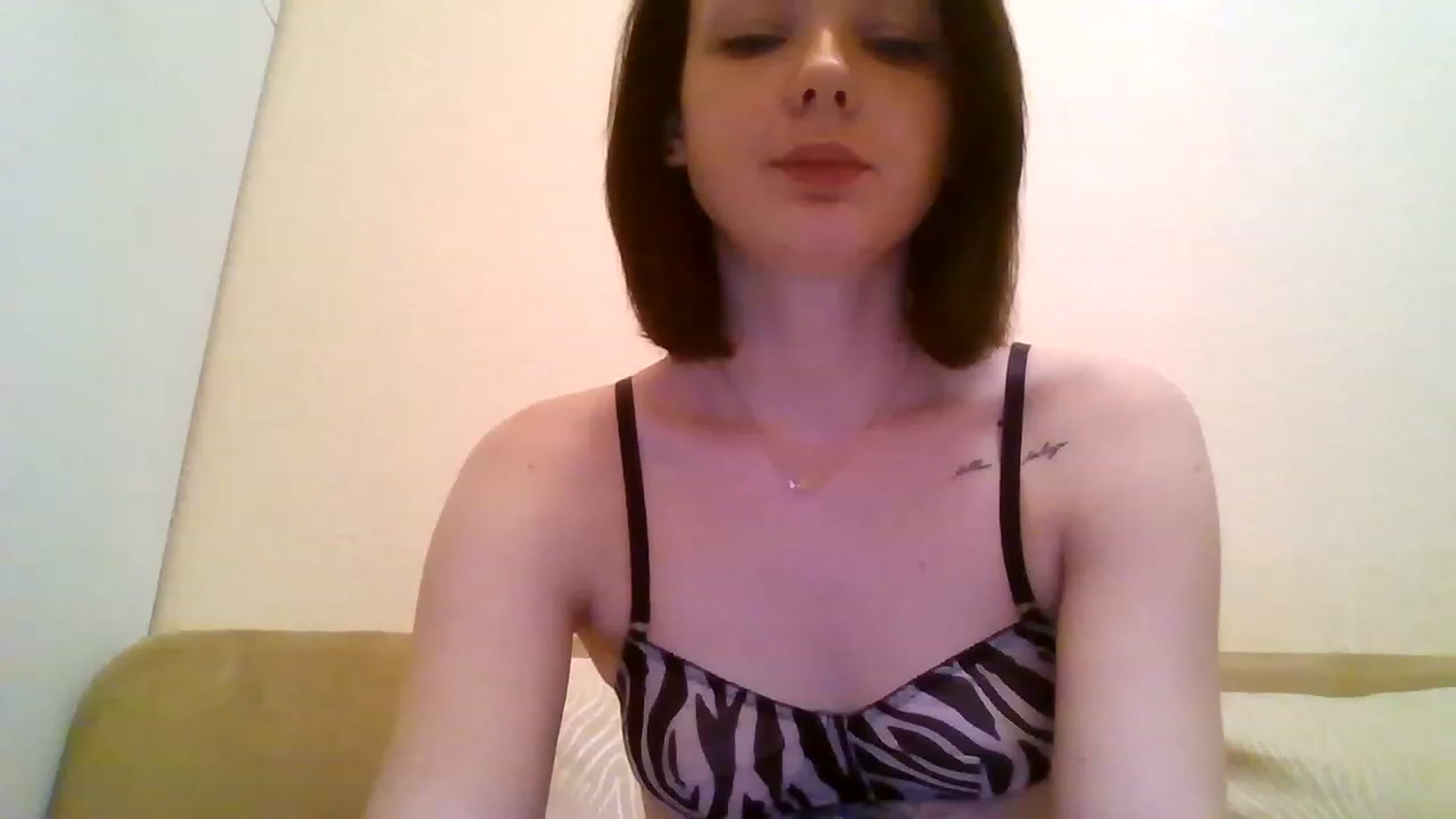 Gallery image thumbnail from RoxieSinner's myfreecams stream on, 01/21/2023, 13:41 image 12 of 20