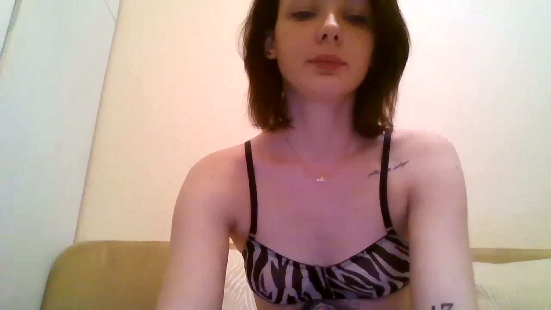 Gallery image thumbnail from RoxieSinner's myfreecams stream on, 01/21/2023, 13:41 image 8 of 20