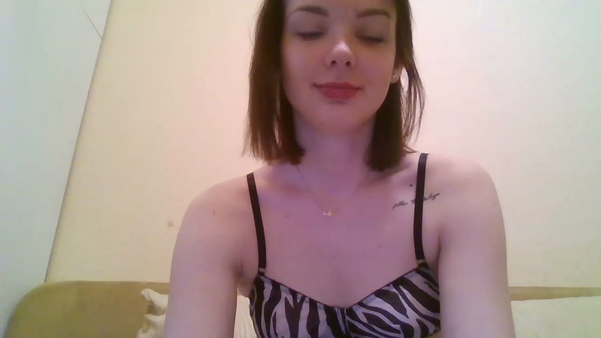 Gallery image thumbnail from RoxieSinner's myfreecams stream on, 01/26/2023, 13:05 image 7 of 20