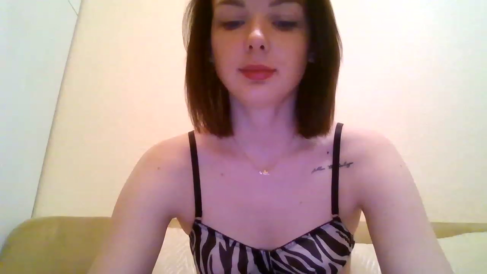 Gallery image thumbnail from RoxieSinner's myfreecams stream on, 01/26/2023, 18:22 image 9 of 20