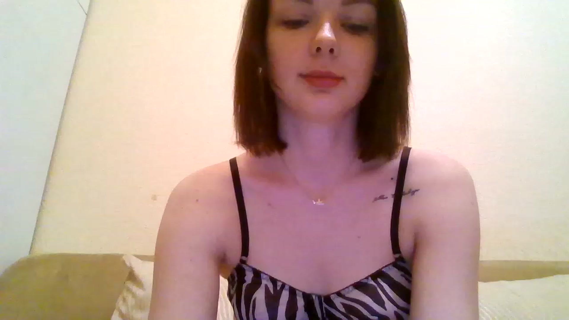 Gallery image thumbnail from RoxieSinner's myfreecams stream on, 01/26/2023, 19:04 image 12 of 20
