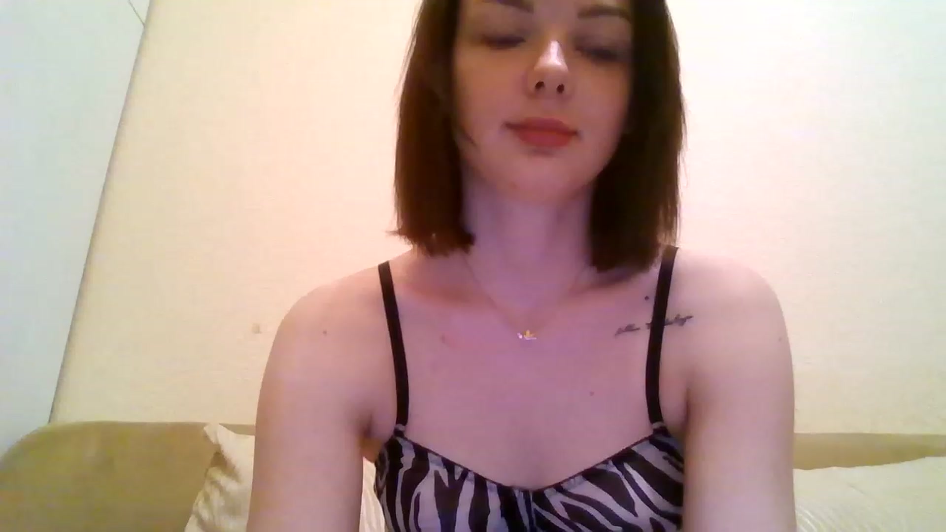 Gallery image thumbnail from RoxieSinner's myfreecams stream on, 01/26/2023, 19:04 image 10 of 20