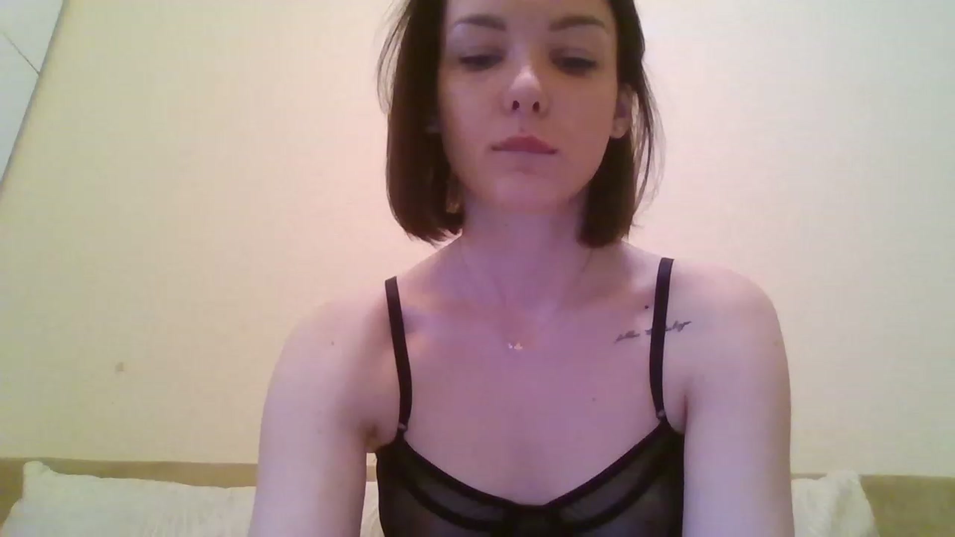 Gallery image thumbnail from RoxieSinner's myfreecams stream on, 01/31/2023, 12:33 image 6 of 20