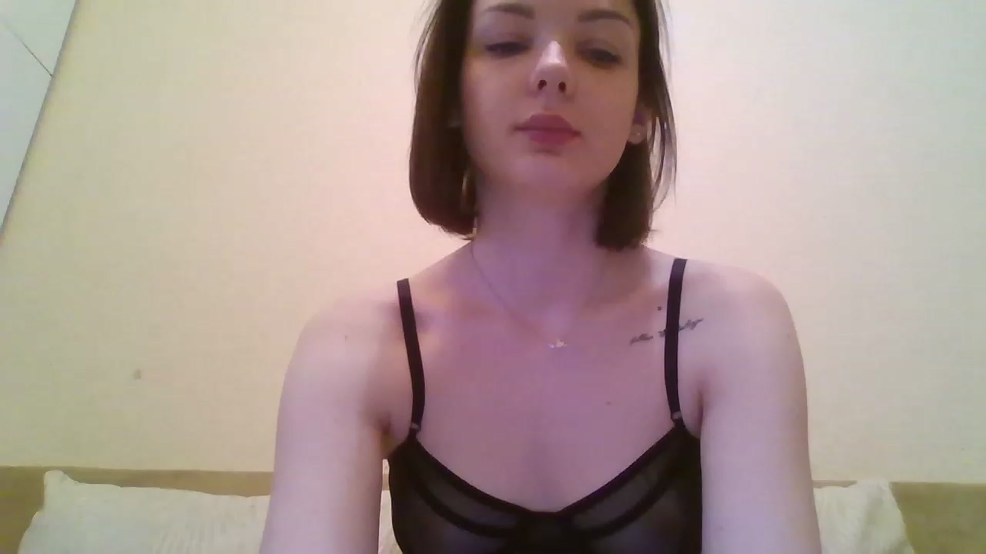 Gallery image thumbnail from RoxieSinner's myfreecams stream on, 01/31/2023, 12:33 image 16 of 20