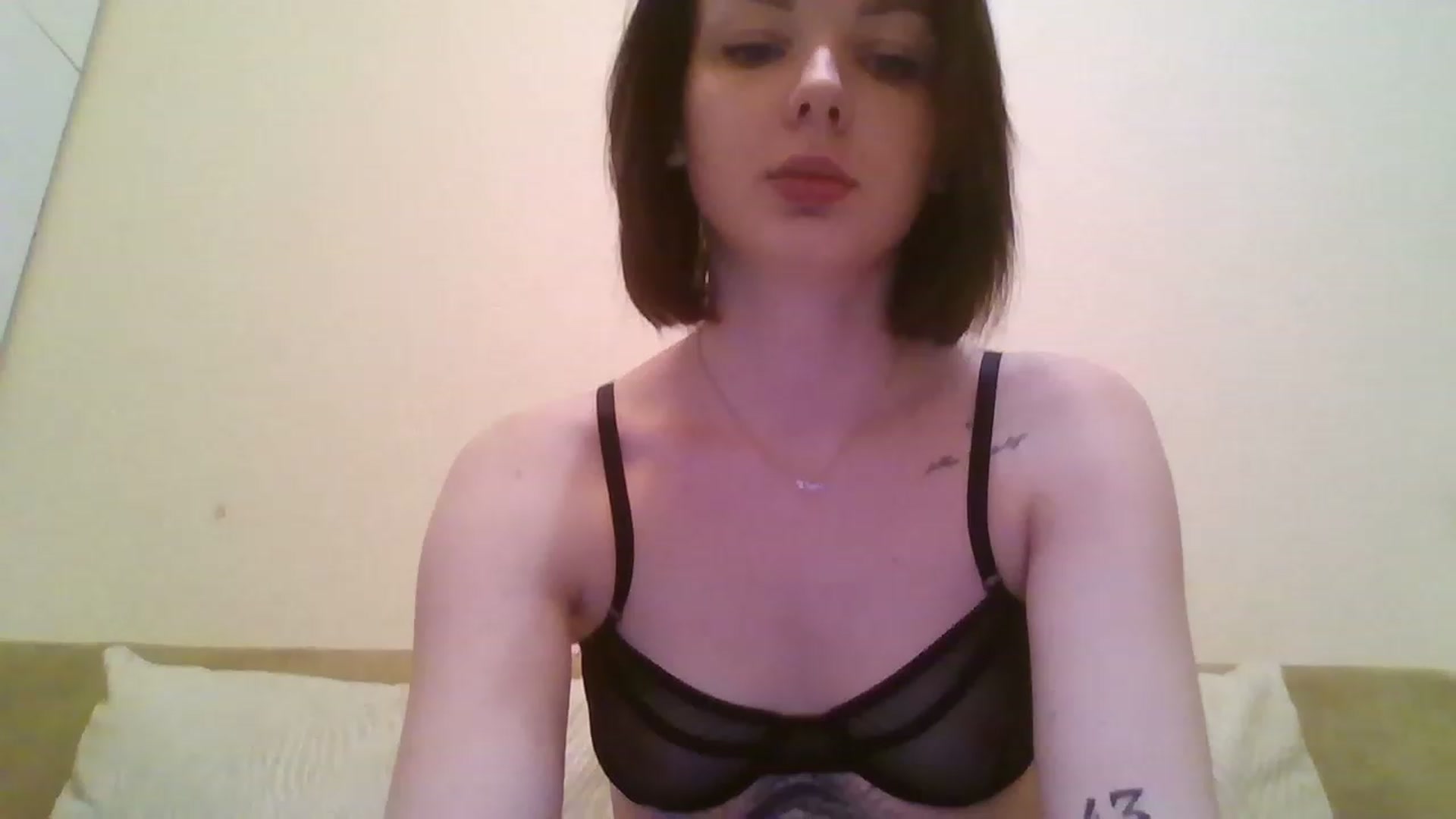 Gallery image thumbnail from RoxieSinner's myfreecams stream on, 01/31/2023, 14:38 image 1 of 20