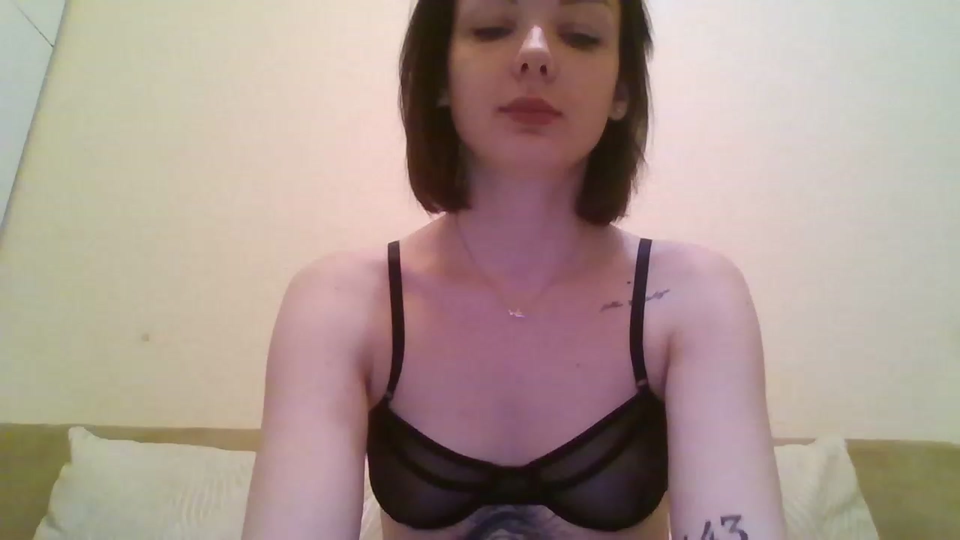 Gallery image thumbnail from RoxieSinner's myfreecams stream on, 01/31/2023, 14:38 image 2 of 20