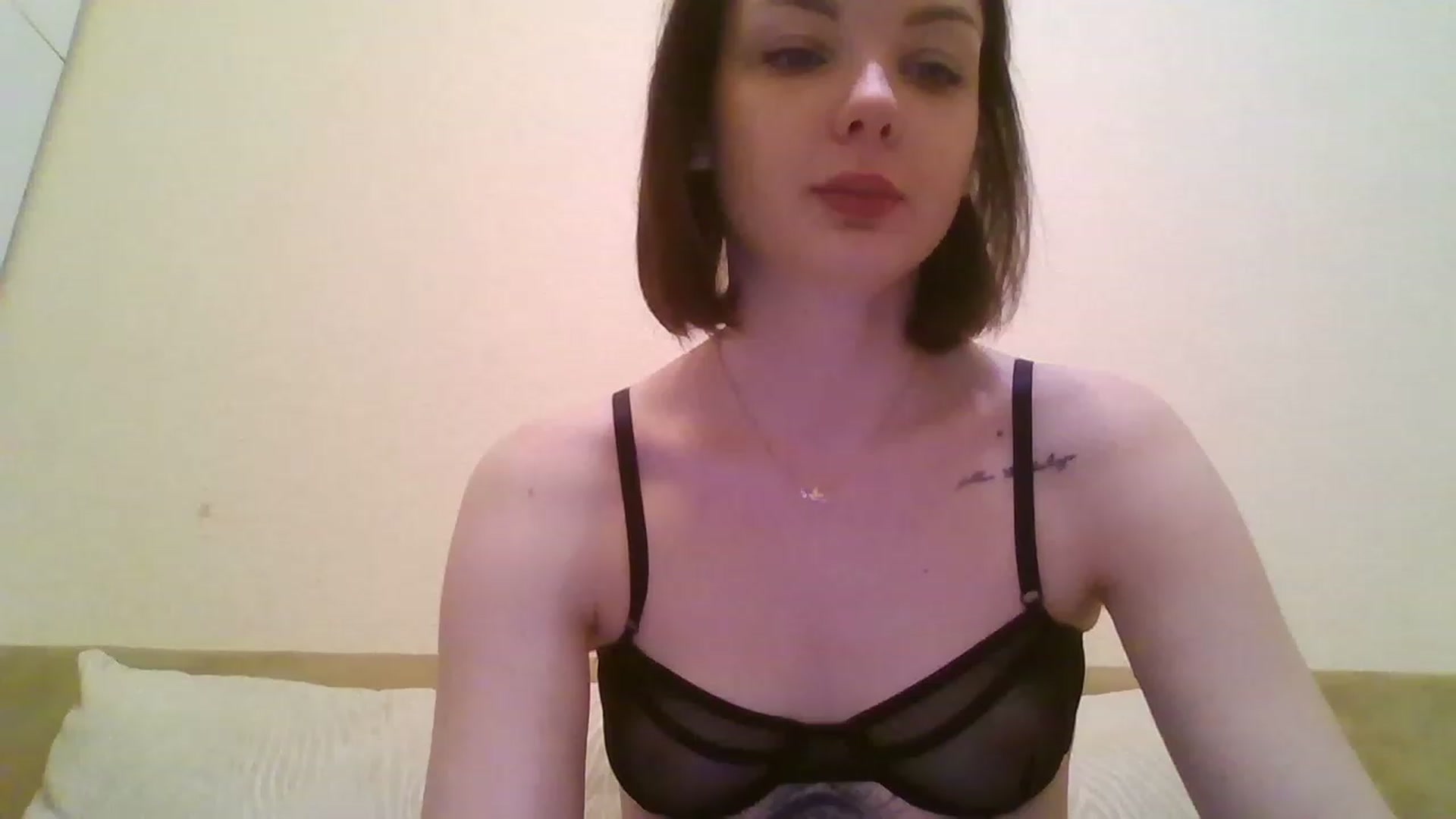 Gallery image thumbnail from RoxieSinner's myfreecams stream on, 01/31/2023, 14:38 image 6 of 20