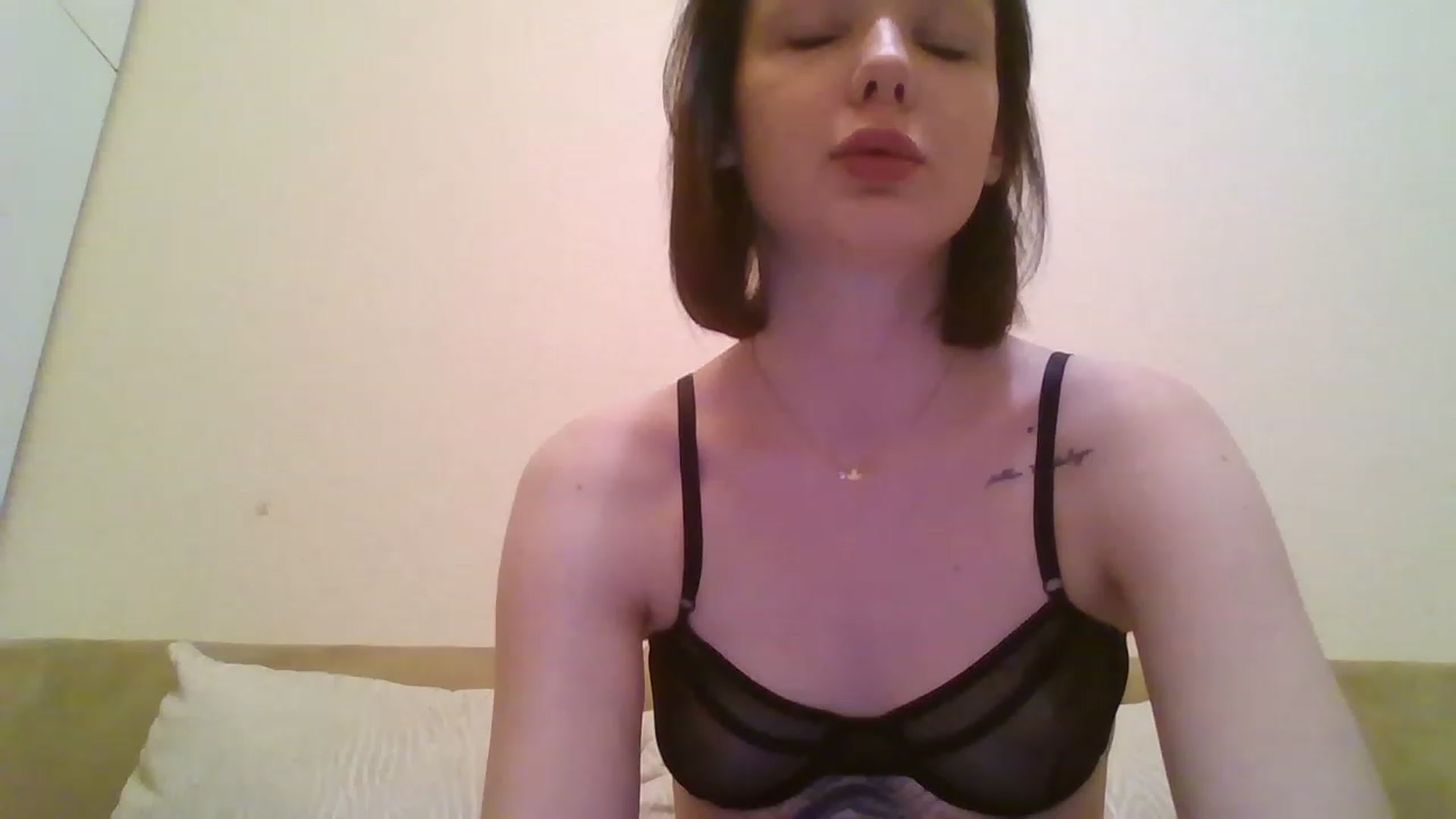 Gallery image thumbnail from RoxieSinner's myfreecams stream on, 01/31/2023, 15:12 image 19 of 20