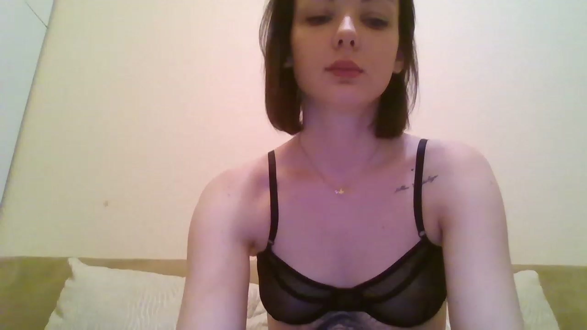 Gallery image thumbnail from RoxieSinner's myfreecams stream on, 01/31/2023, 15:12 image 18 of 20