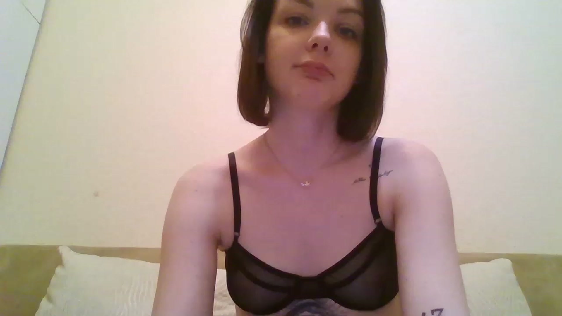 Gallery image thumbnail from RoxieSinner's myfreecams stream on, 01/31/2023, 15:12 image 3 of 20