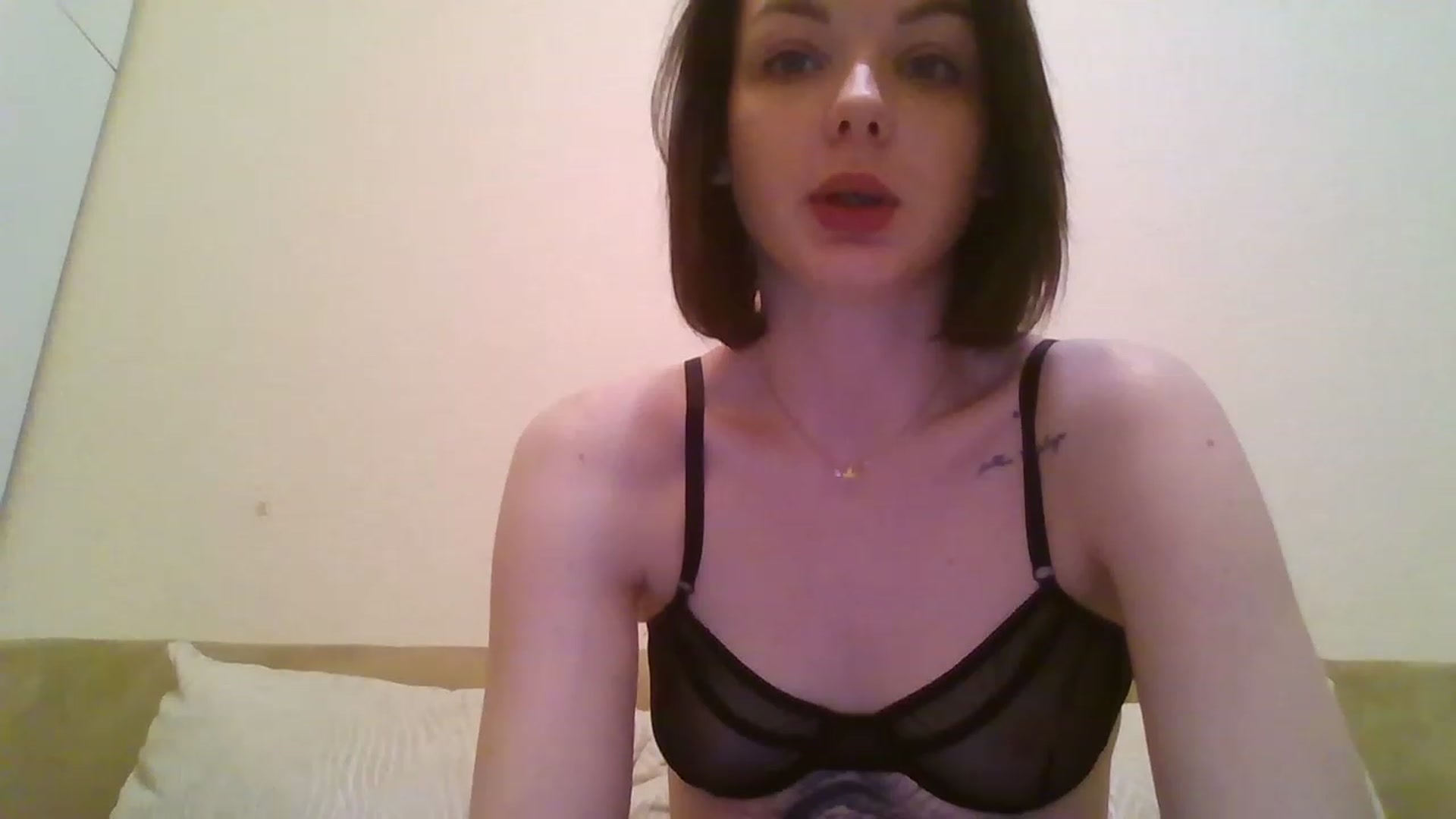 Gallery image thumbnail from RoxieSinner's myfreecams stream on, 01/31/2023, 15:12 image 15 of 20