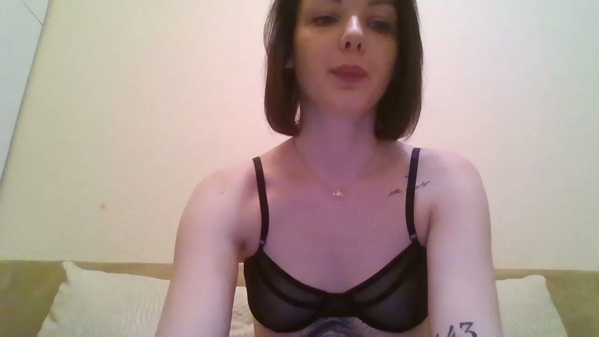 Gallery image thumbnail from RoxieSinner's myfreecams stream on, 01/31/2023, 15:12 image 4 of 20