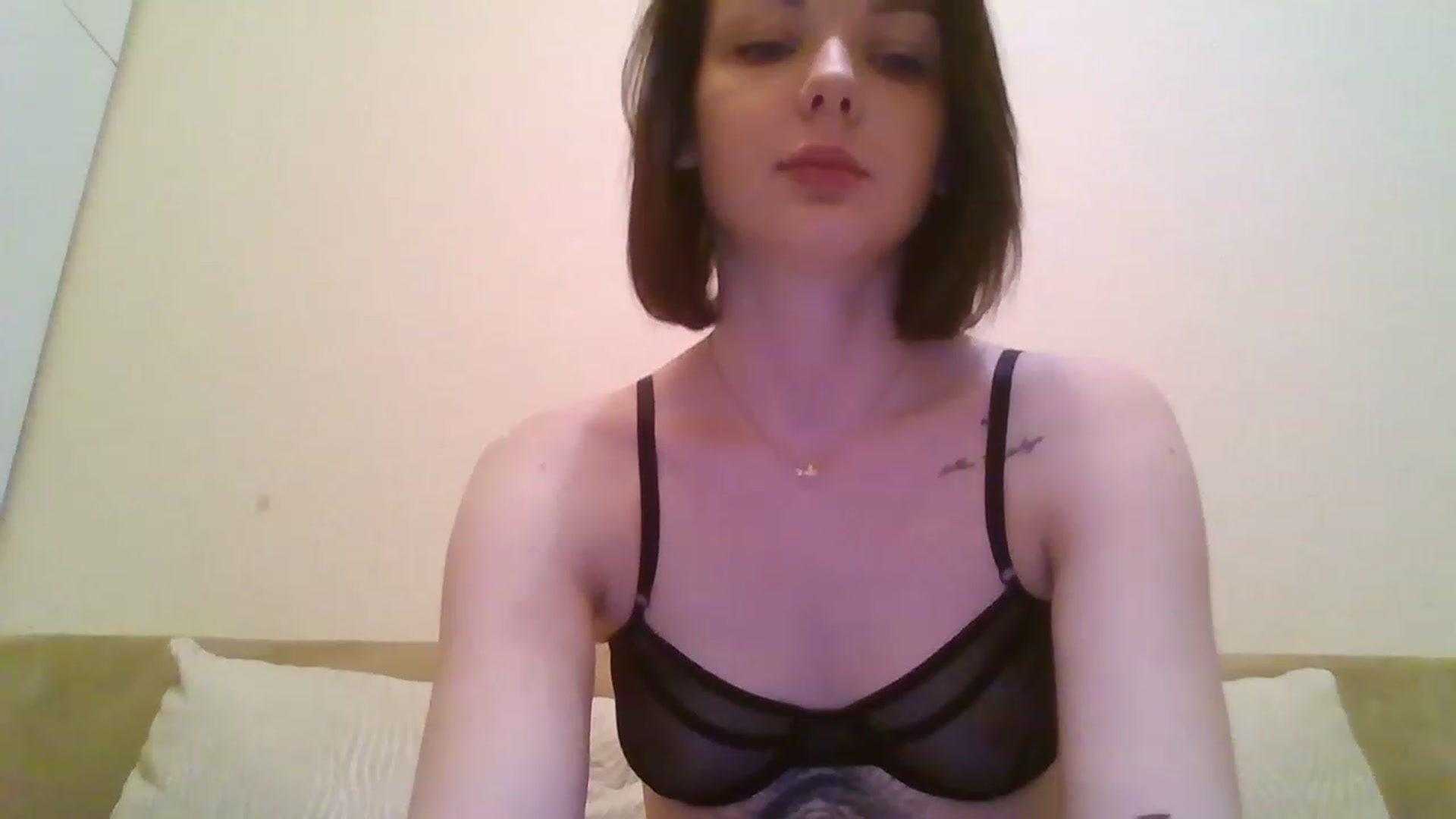 Gallery image thumbnail from RoxieSinner's myfreecams stream on, 01/31/2023, 15:12 image 13 of 20