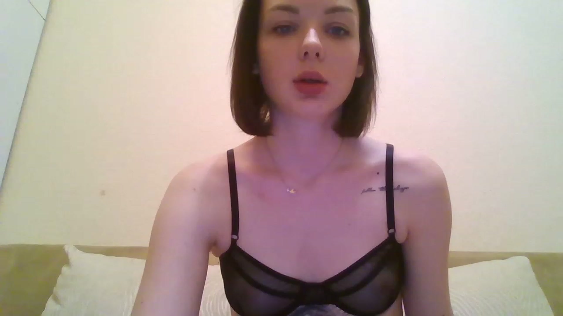 Gallery image thumbnail from RoxieSinner's myfreecams stream on, 01/31/2023, 16:35 image 10 of 20